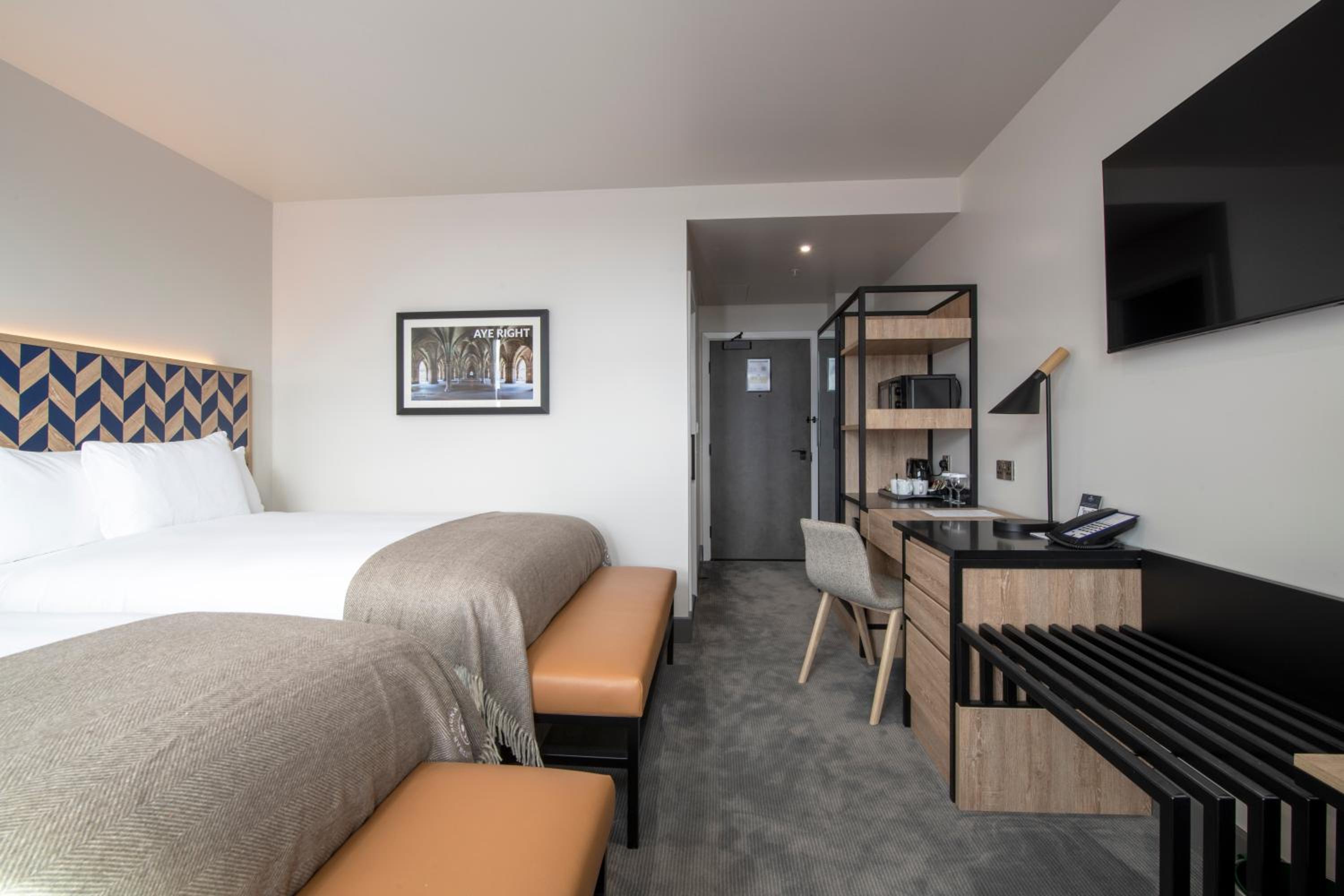 Twin Room - 2 Double Beds - Photo 3