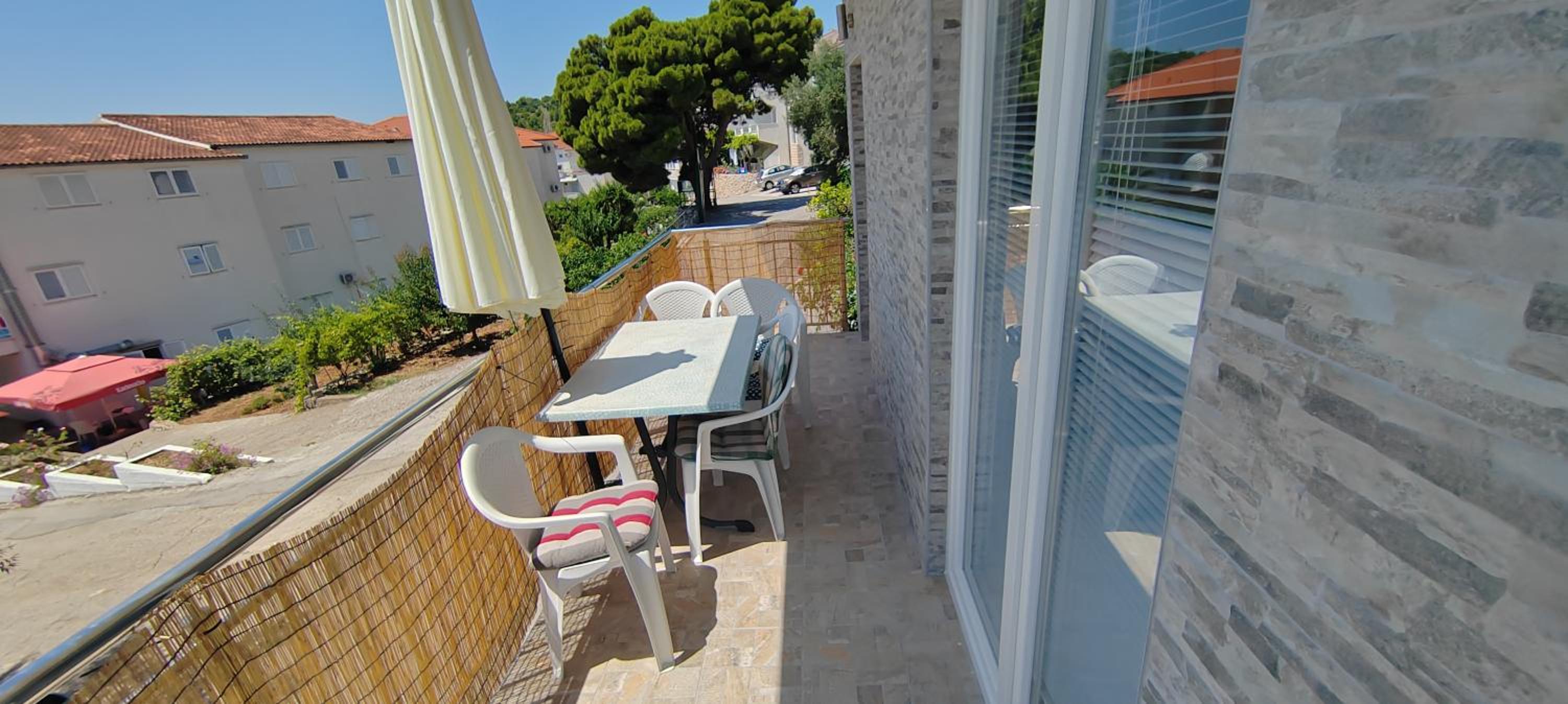 Apartment with Sea View photo 2
