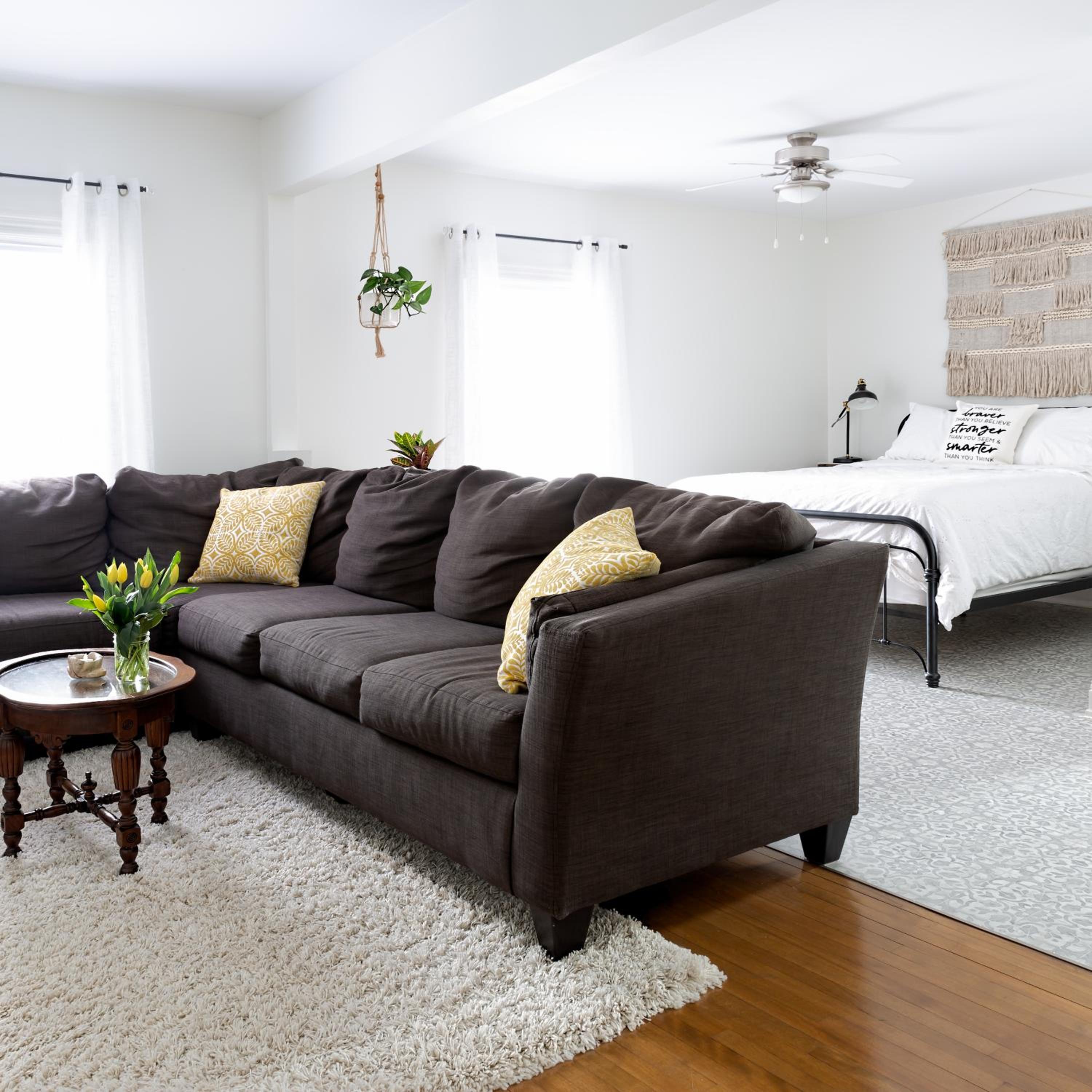 Deluxe Queen Suite photo 1