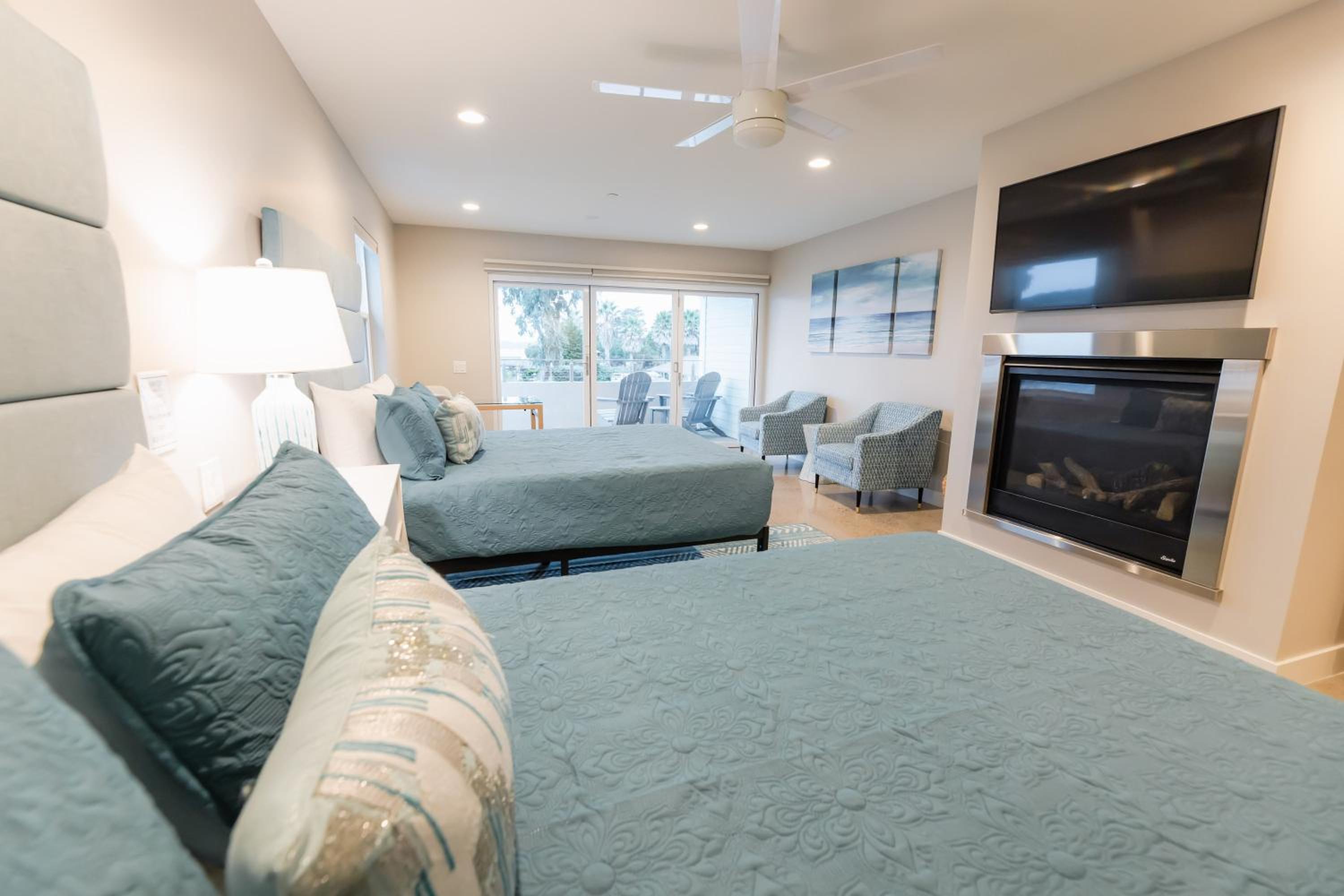 Quadruple Room with Balcony photo 1