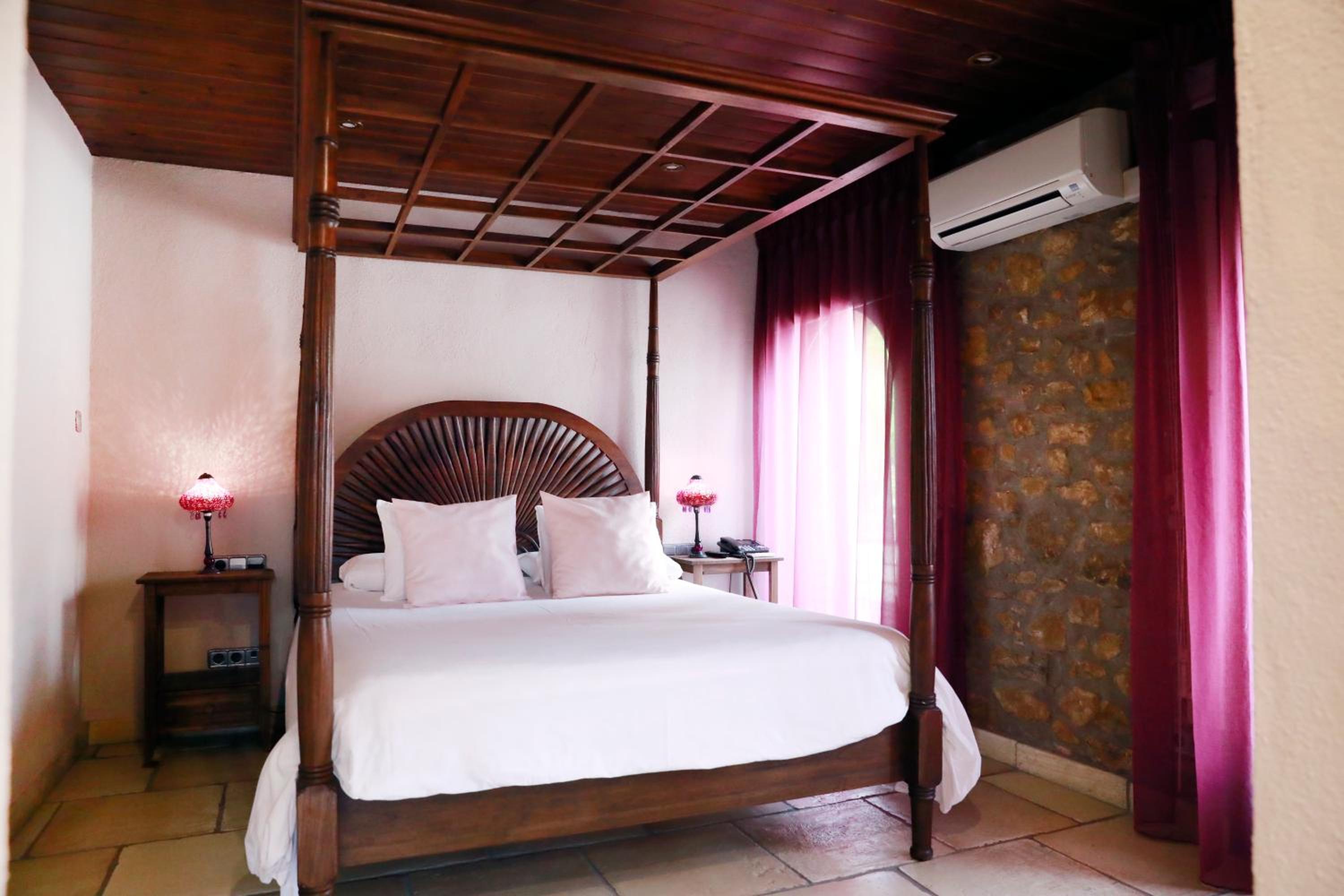 Suite (2 Adults) - Photo 2