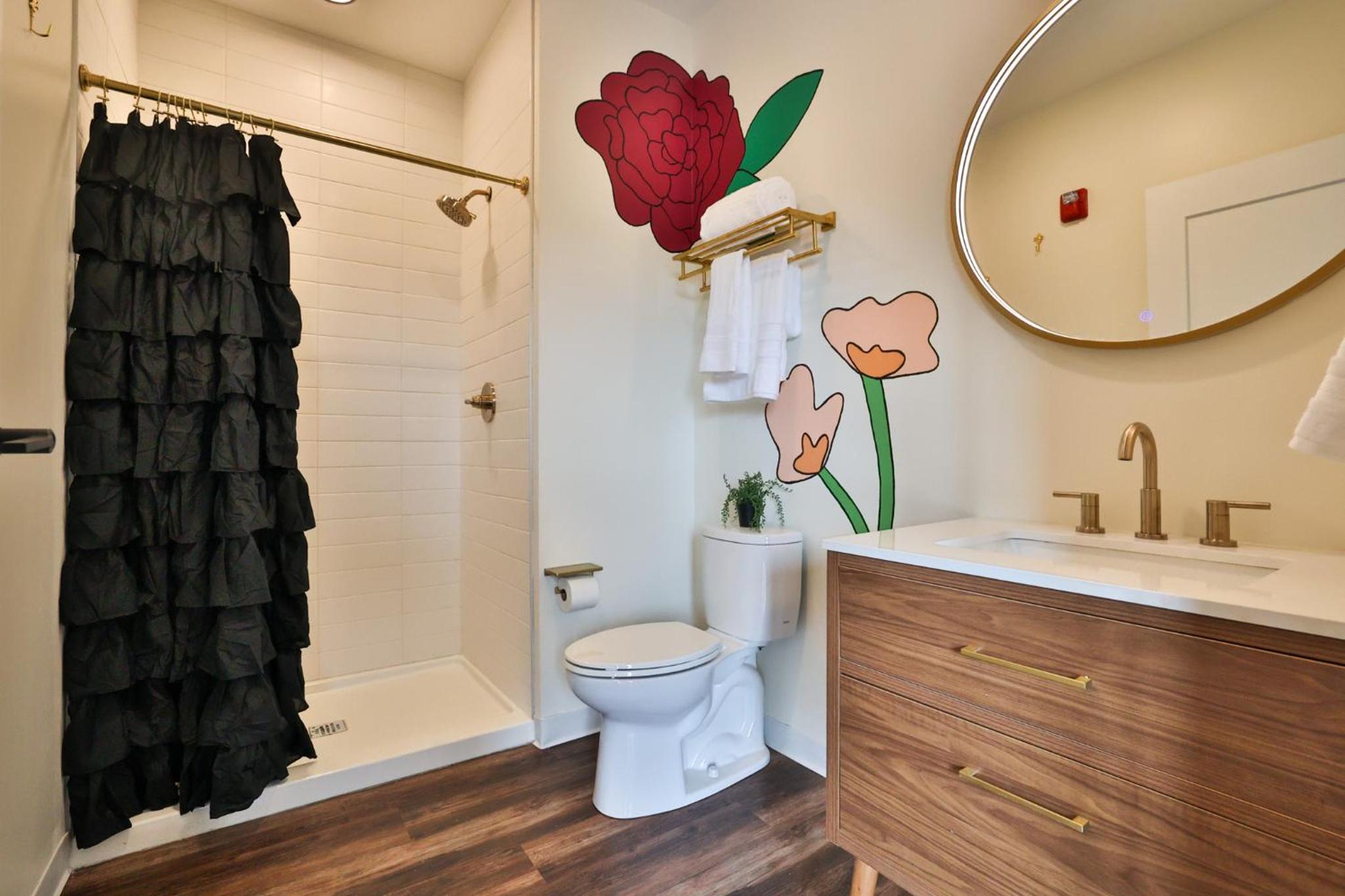 Queen Room photo 3