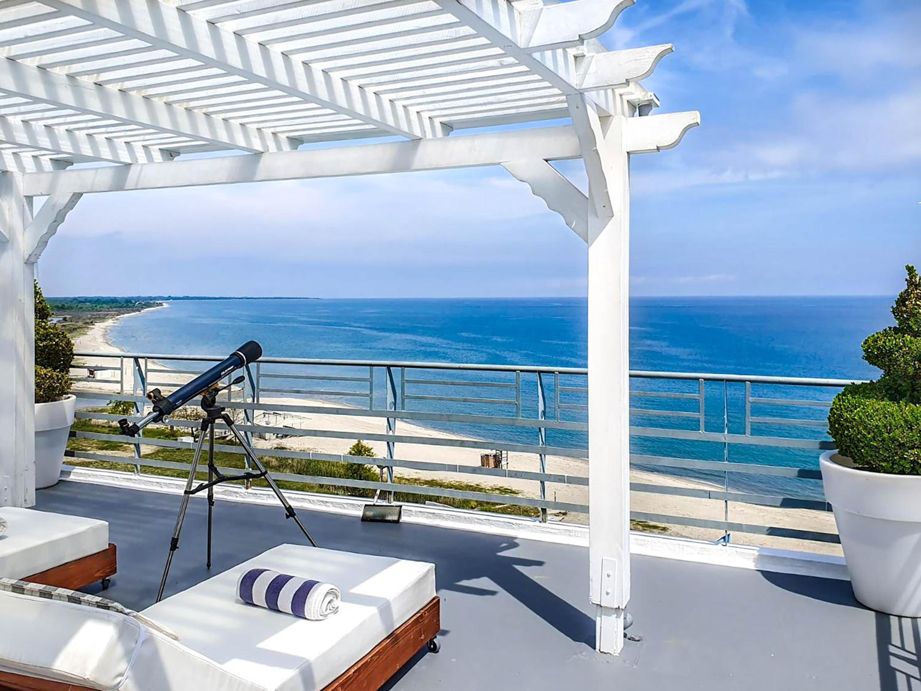 Master Sky Suite Sea View with Sauna, Table Fireplace & Outdoor Jetted Tub photo 3