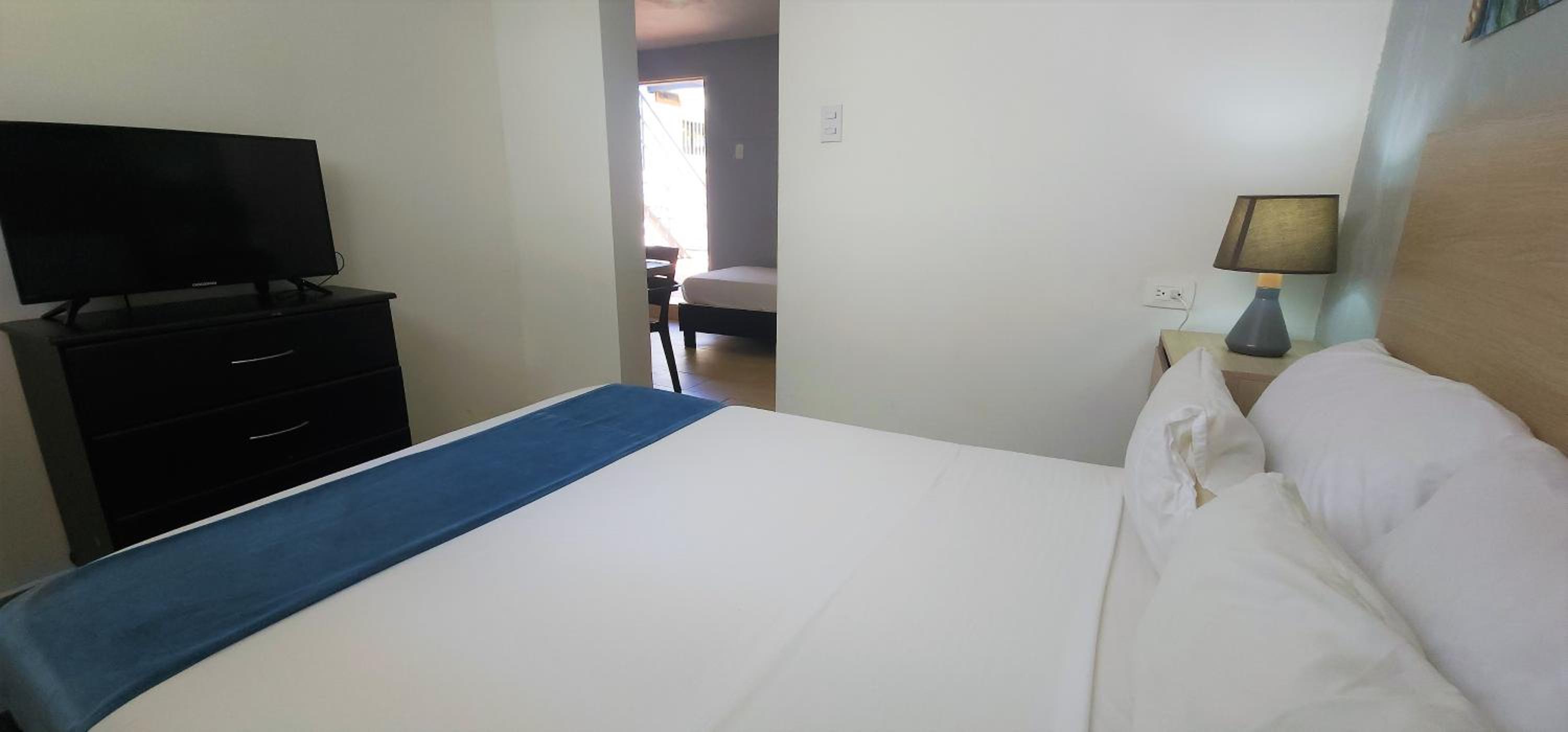 Triple Room - Photo 11