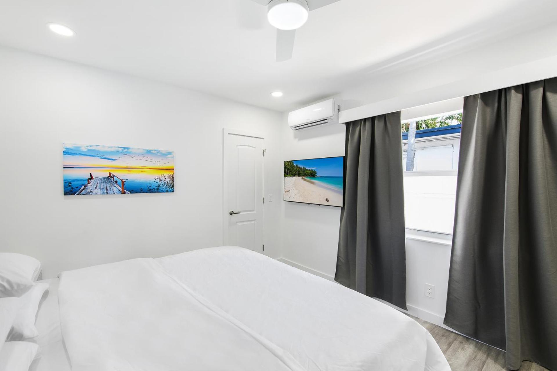 Deluxe King Suite
