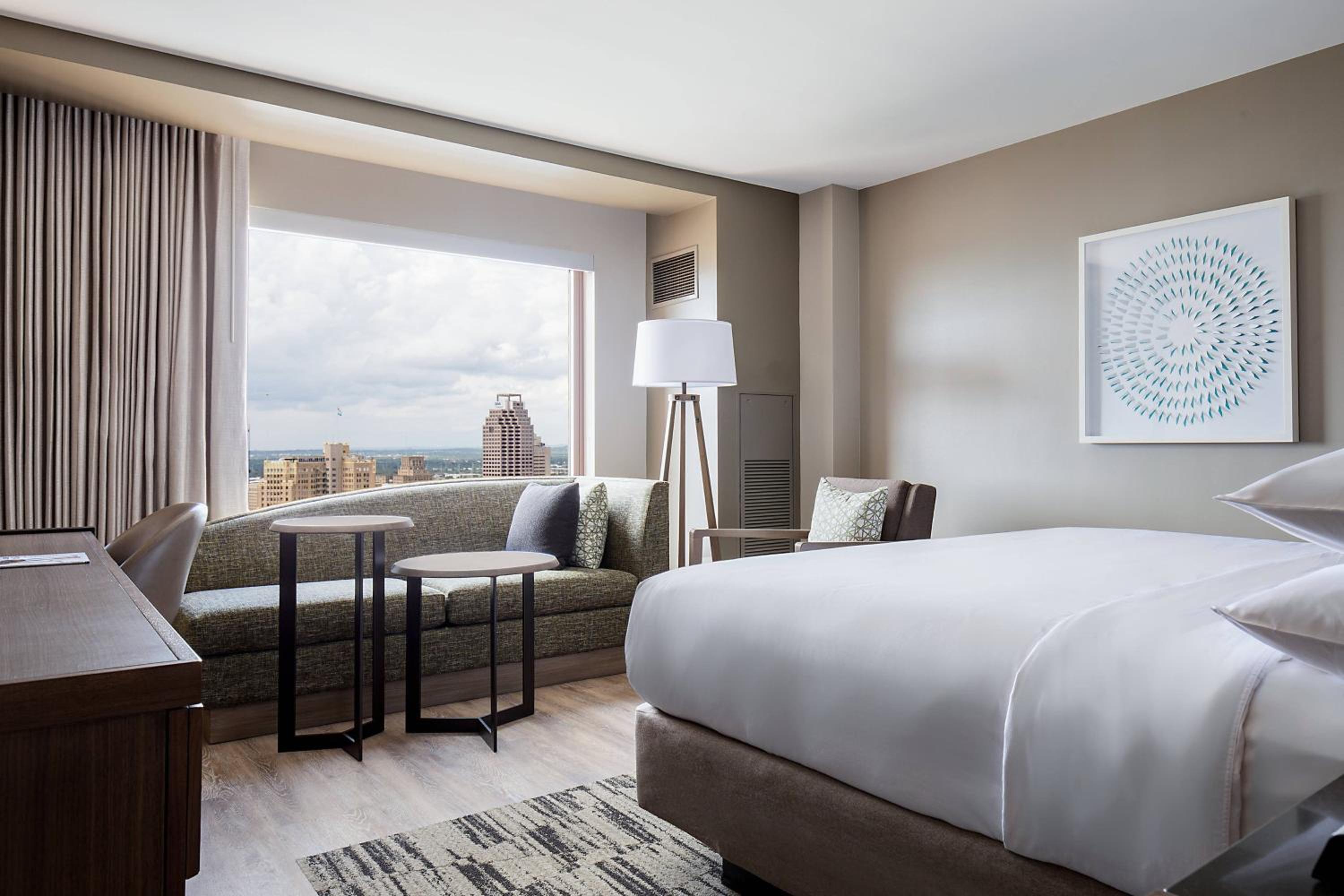 King Room - City View at San Antonio Marriott Rivercenter on the River Walk in San Antonio