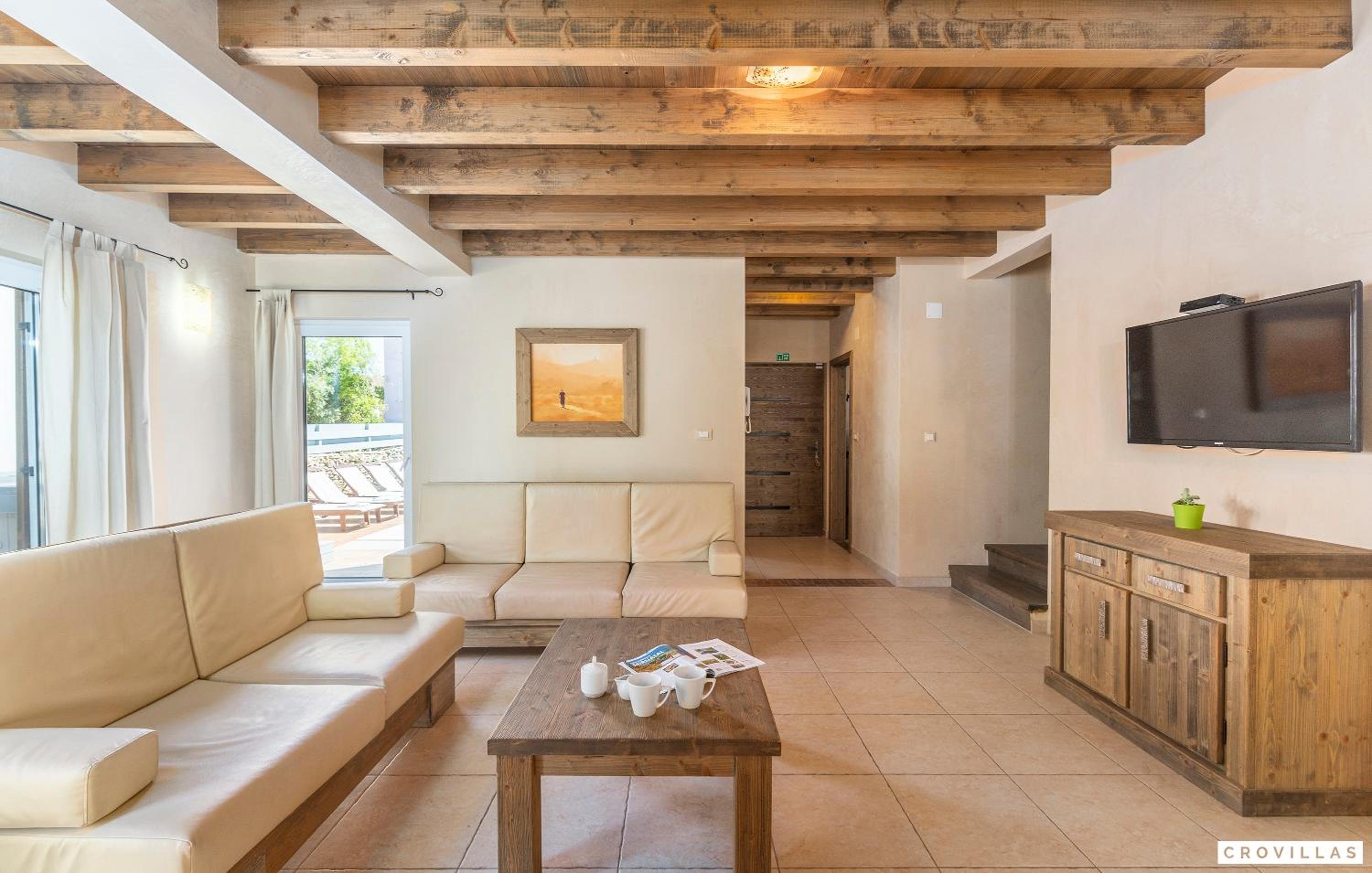 Six-Bedroom Villa 