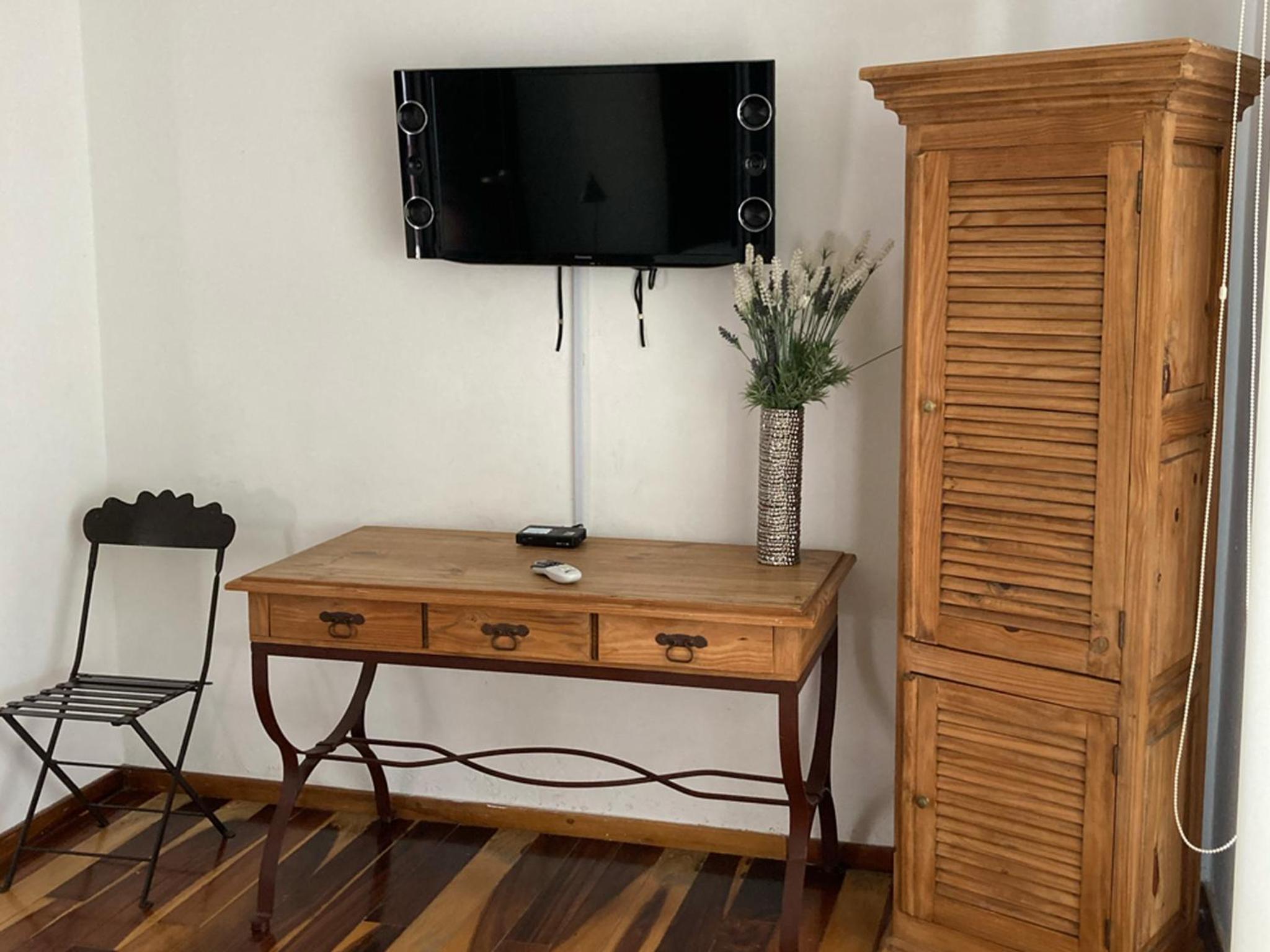Queen Room - Photo 3