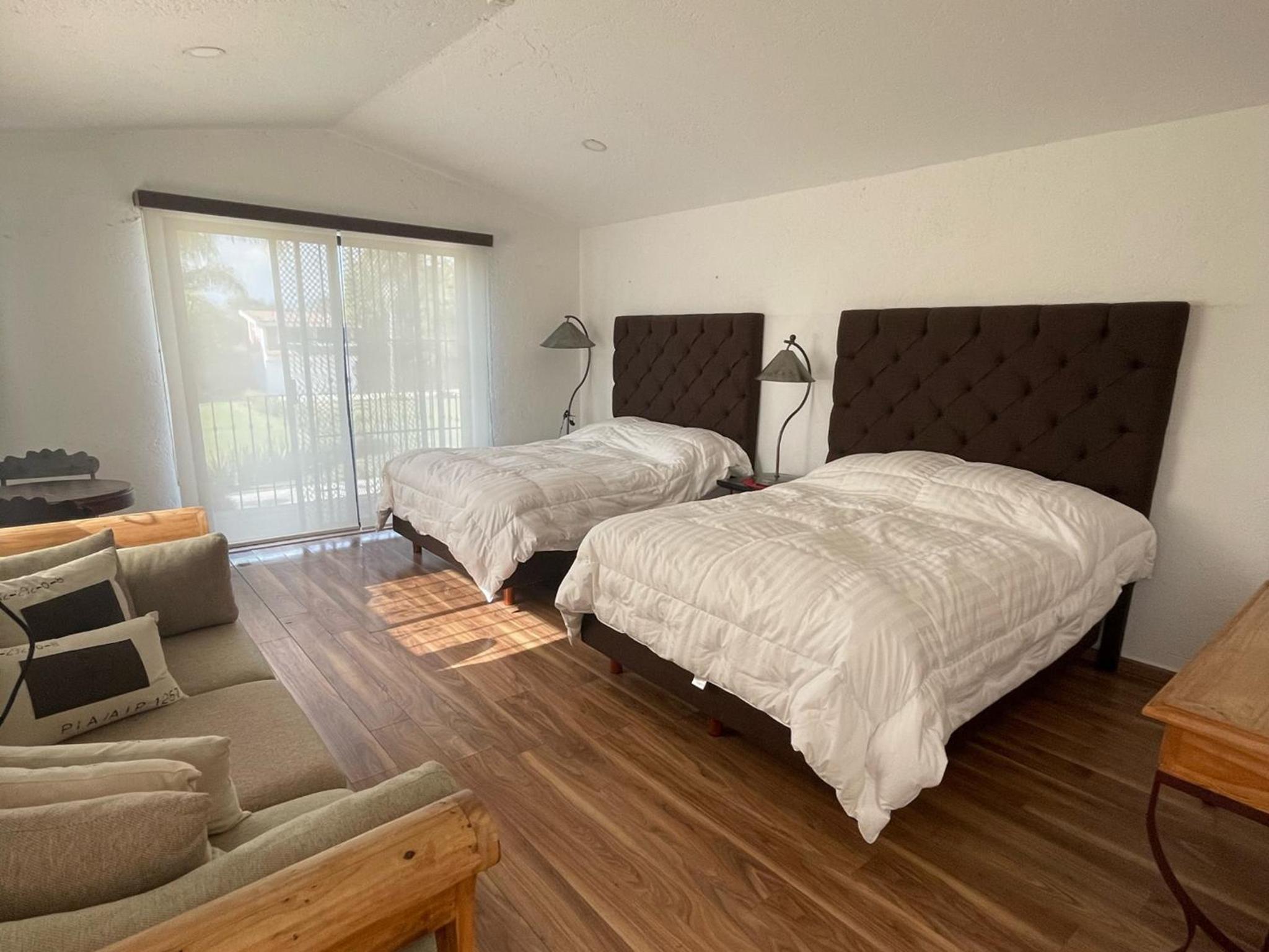Twin Room - Photo 1