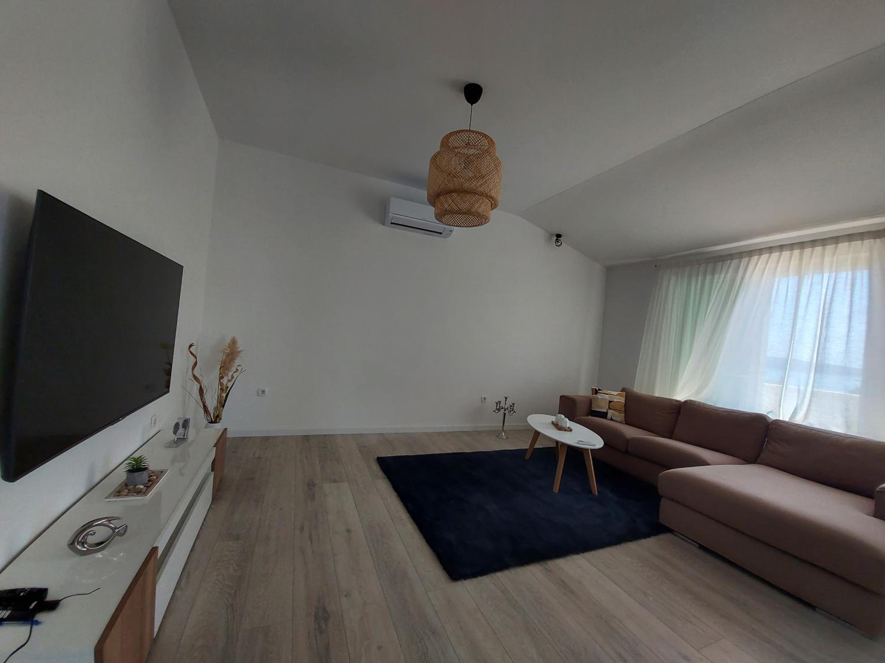 Three-Bedroom Apartment photo 3