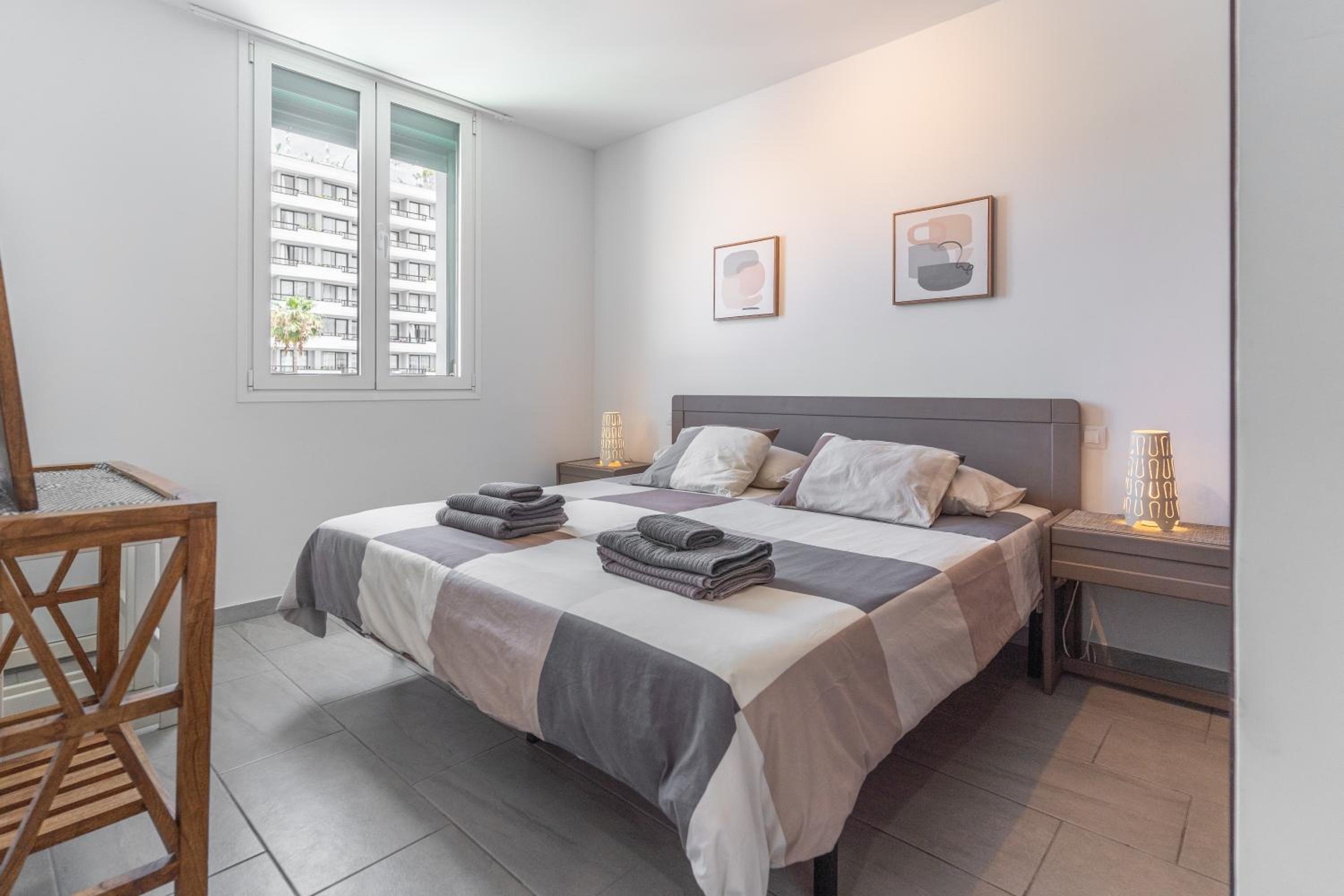 Apartment with Balcony