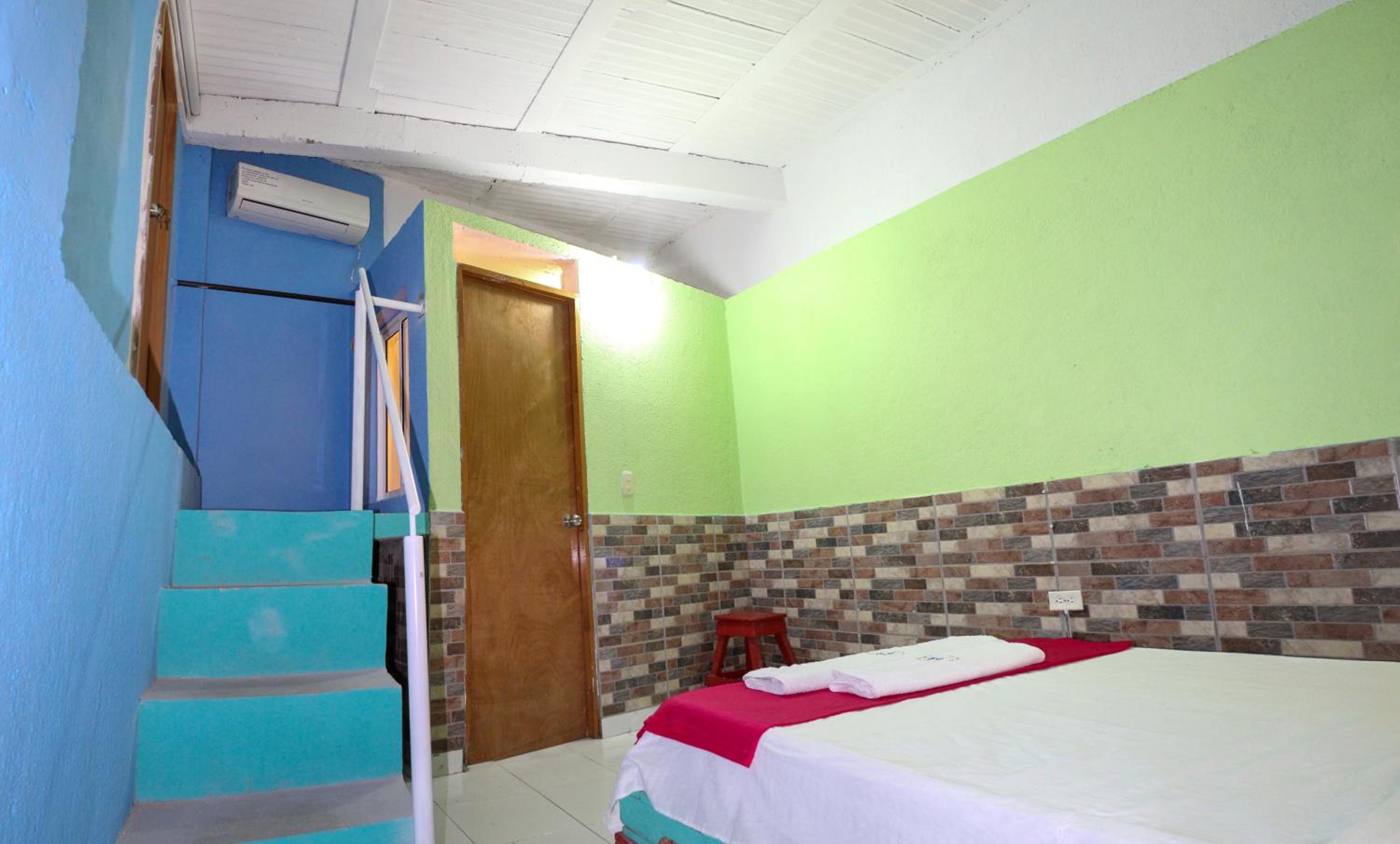 Double Room with Balcony and Sea View photo 3