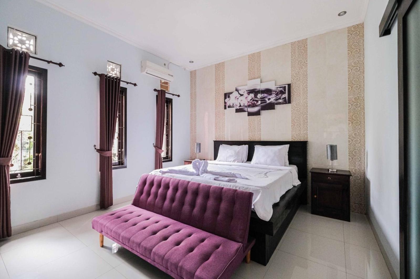 Villa photo 1