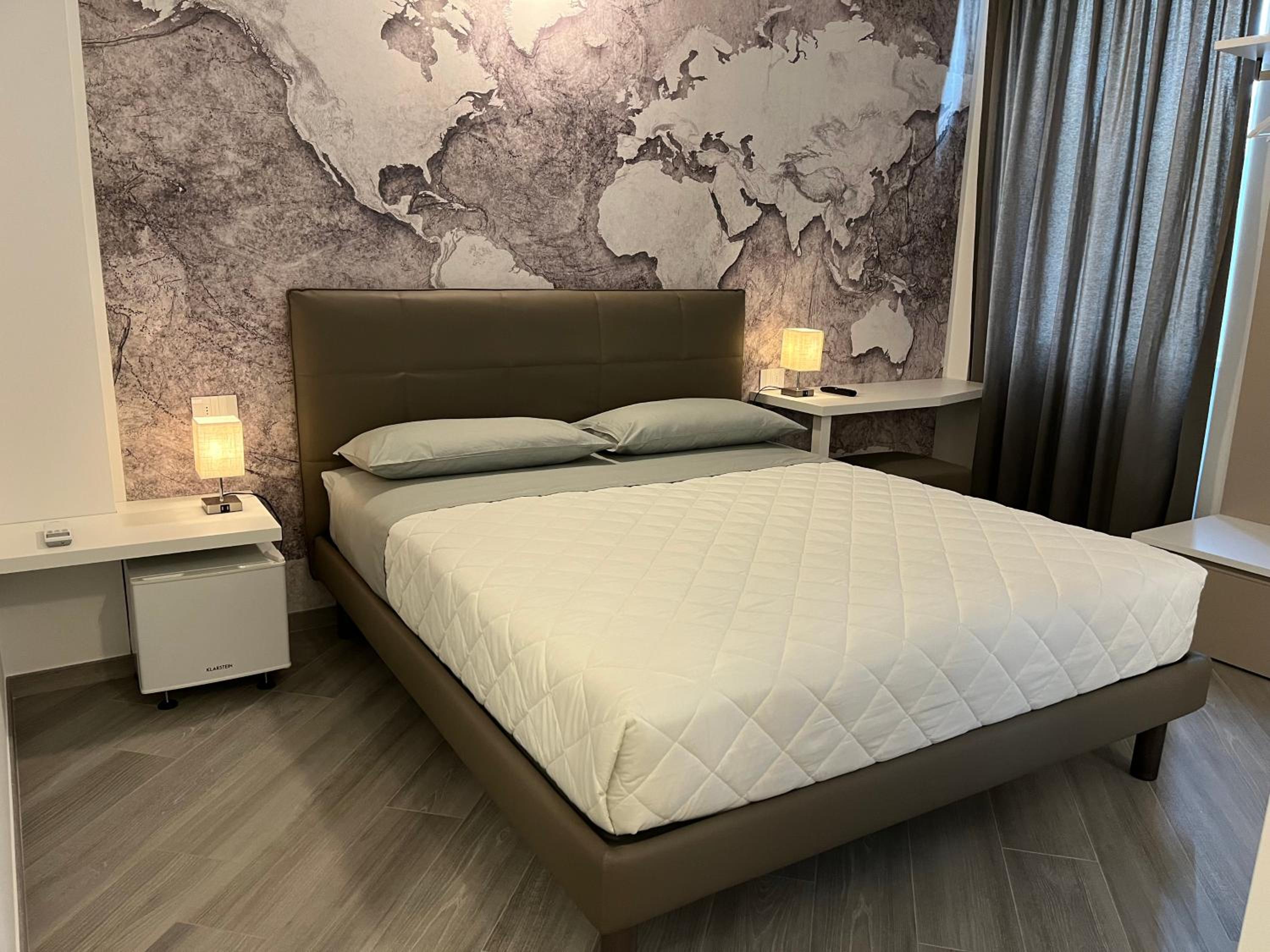 Double Room with Private Bathroom photo 1