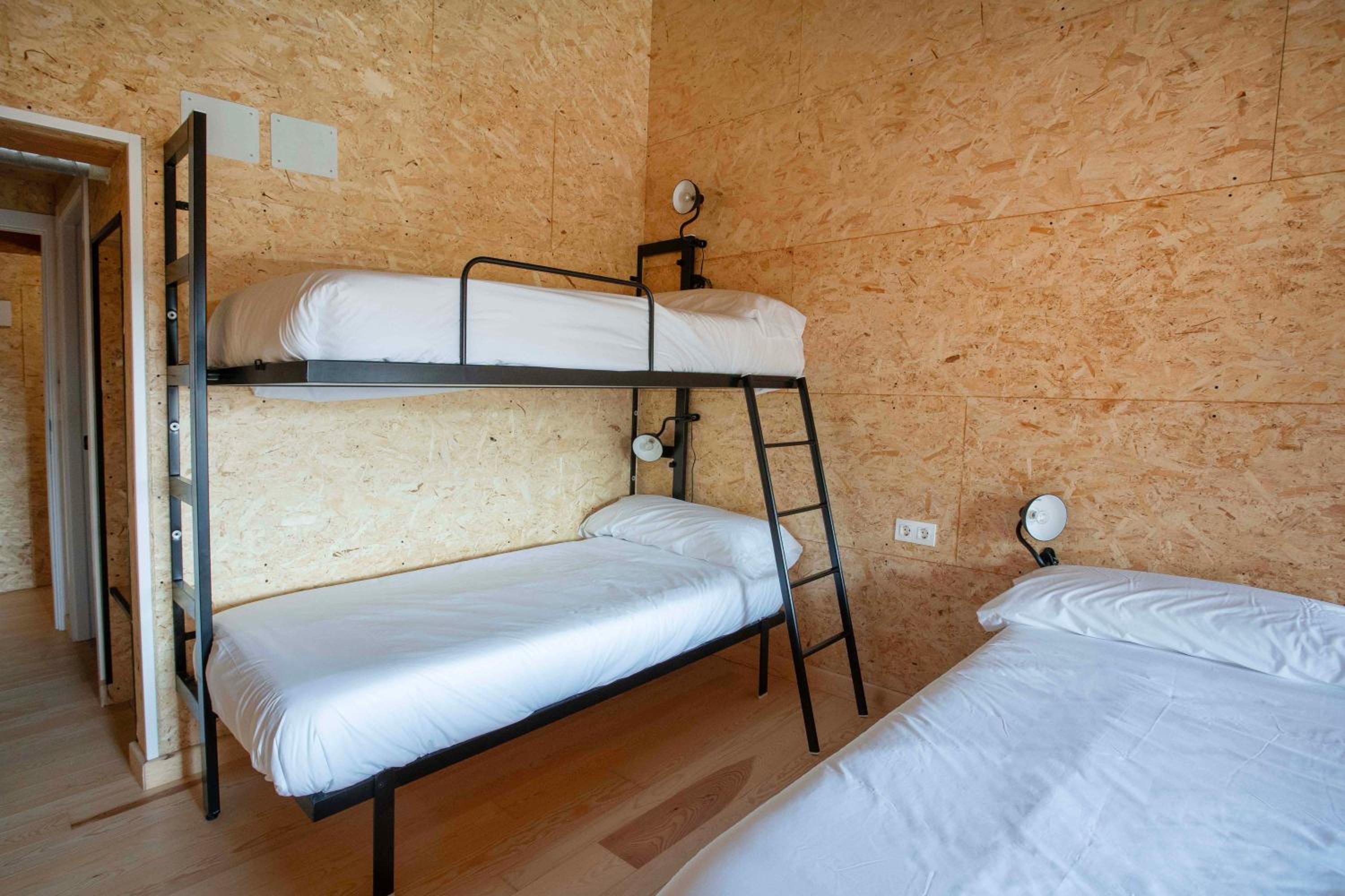 Double or Twin Room with Mountain View - Photo 8