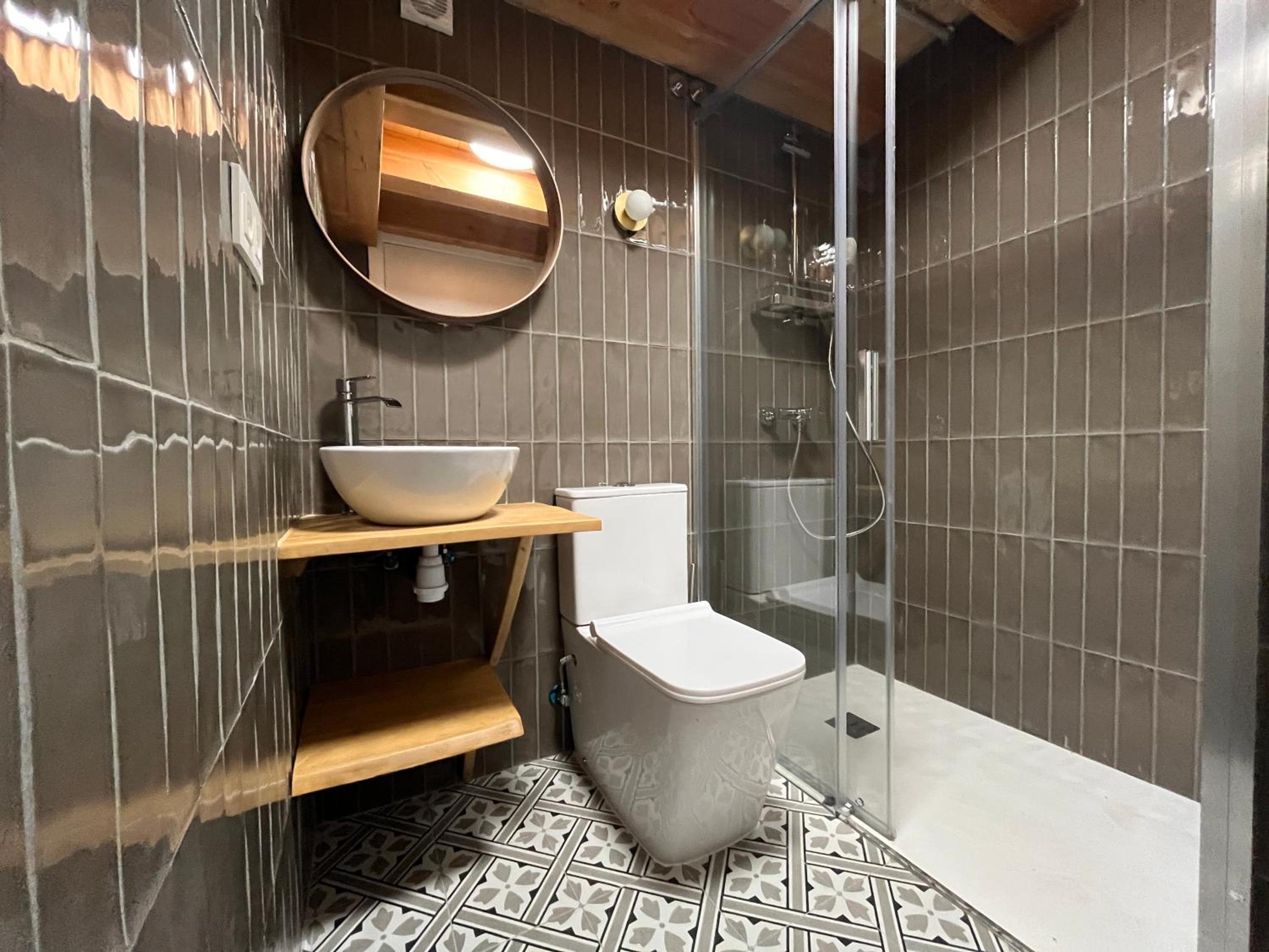 Double or Twin Room with Mountain View - Photo 4