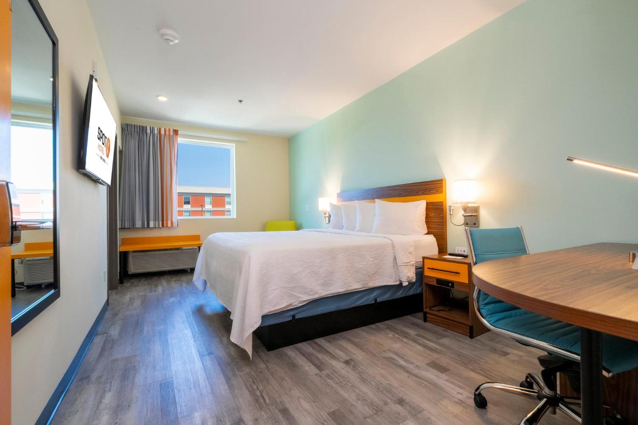 Business King Room Disability Access Smoke Free