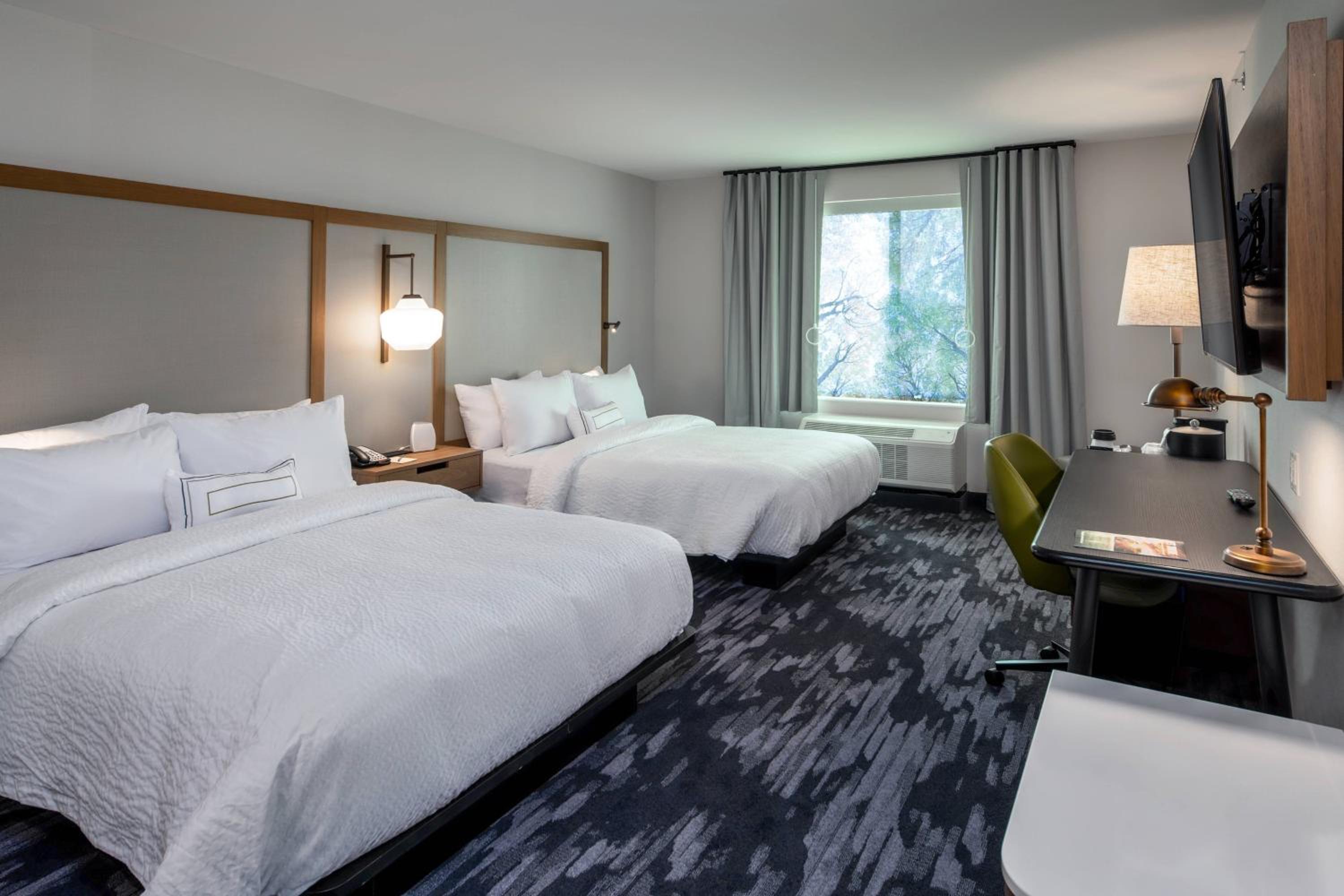 Guest room, 2 Queen - Photo 5