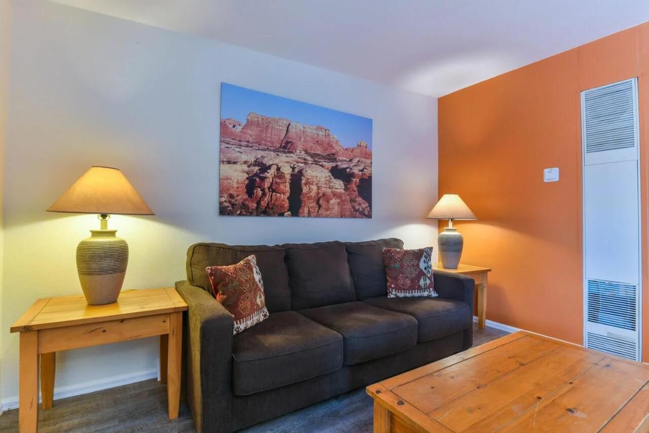 Apartment photo 1
