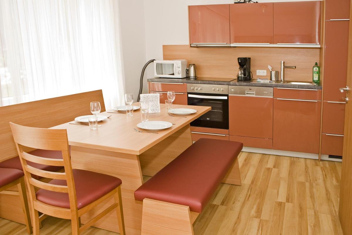 Apartment with Terrace photo 2