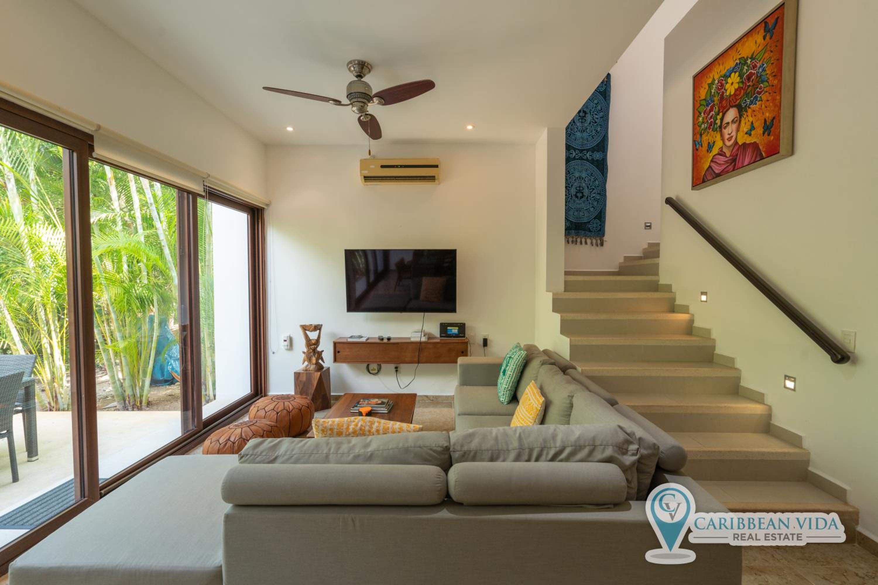 Three-Bedroom Villa photo 1