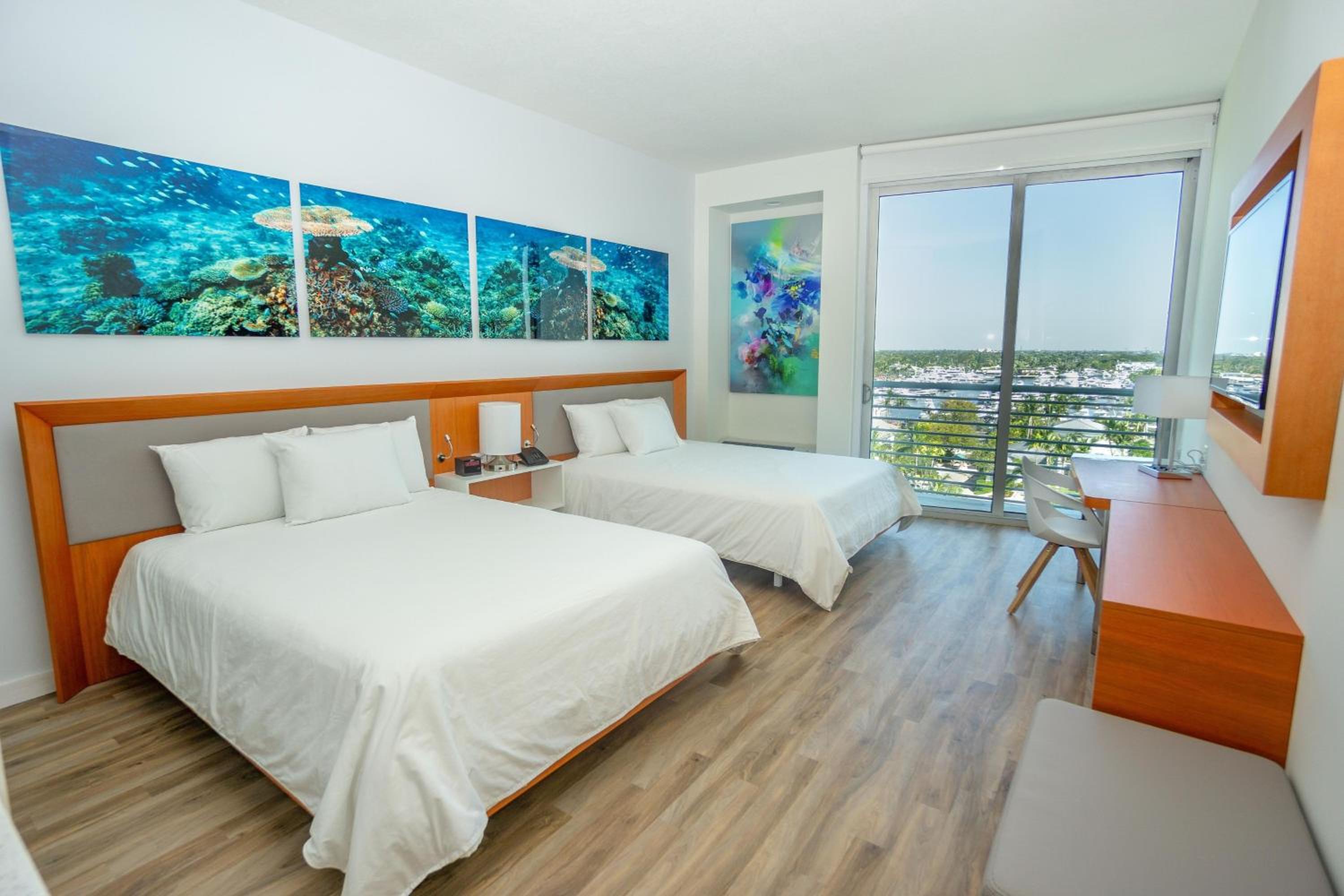 Queen Room With Two Queen Beds - Hearing Accessible