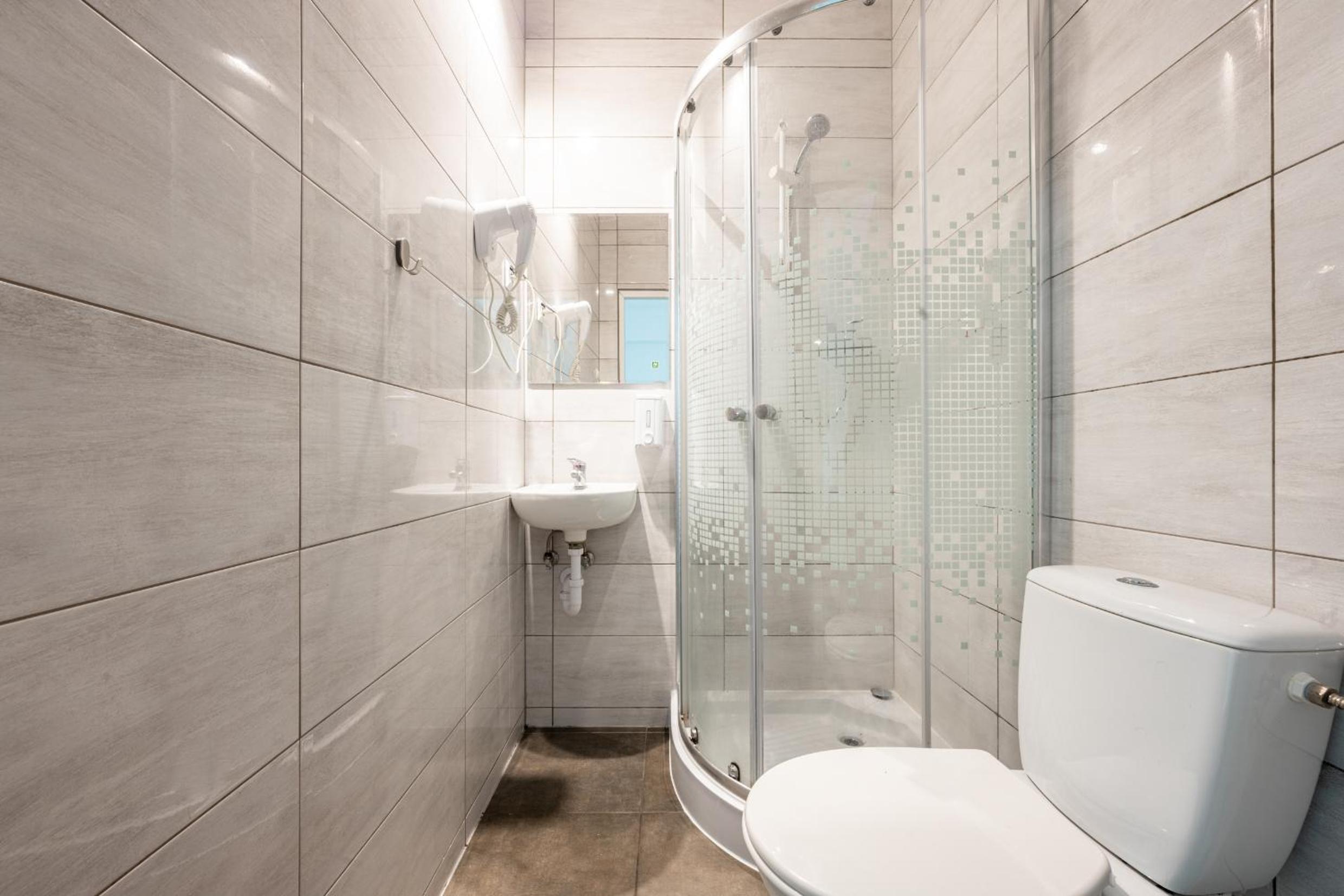 Double Room - Photo 2