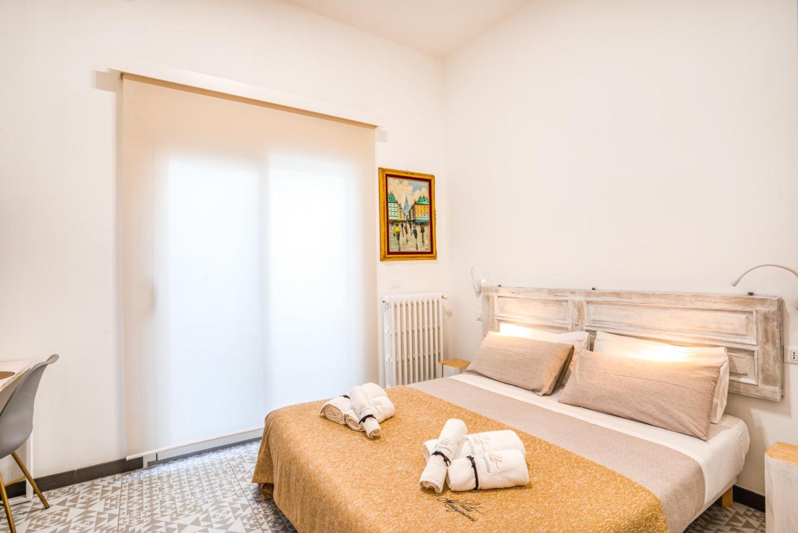 Double Room with Private Bathroom - Photo 1