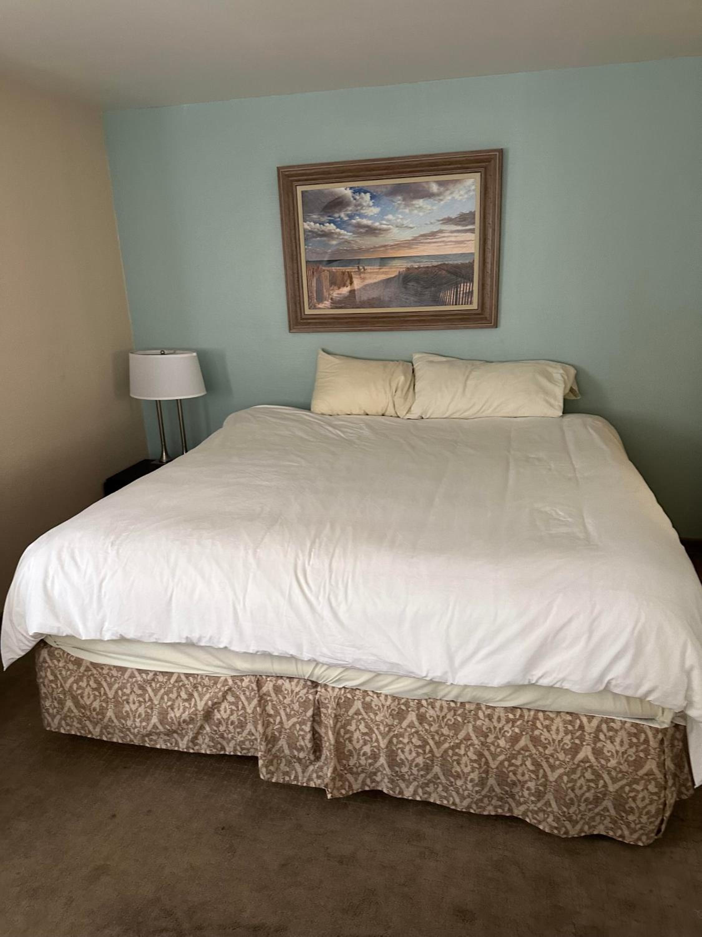 Standard King Room photo 2