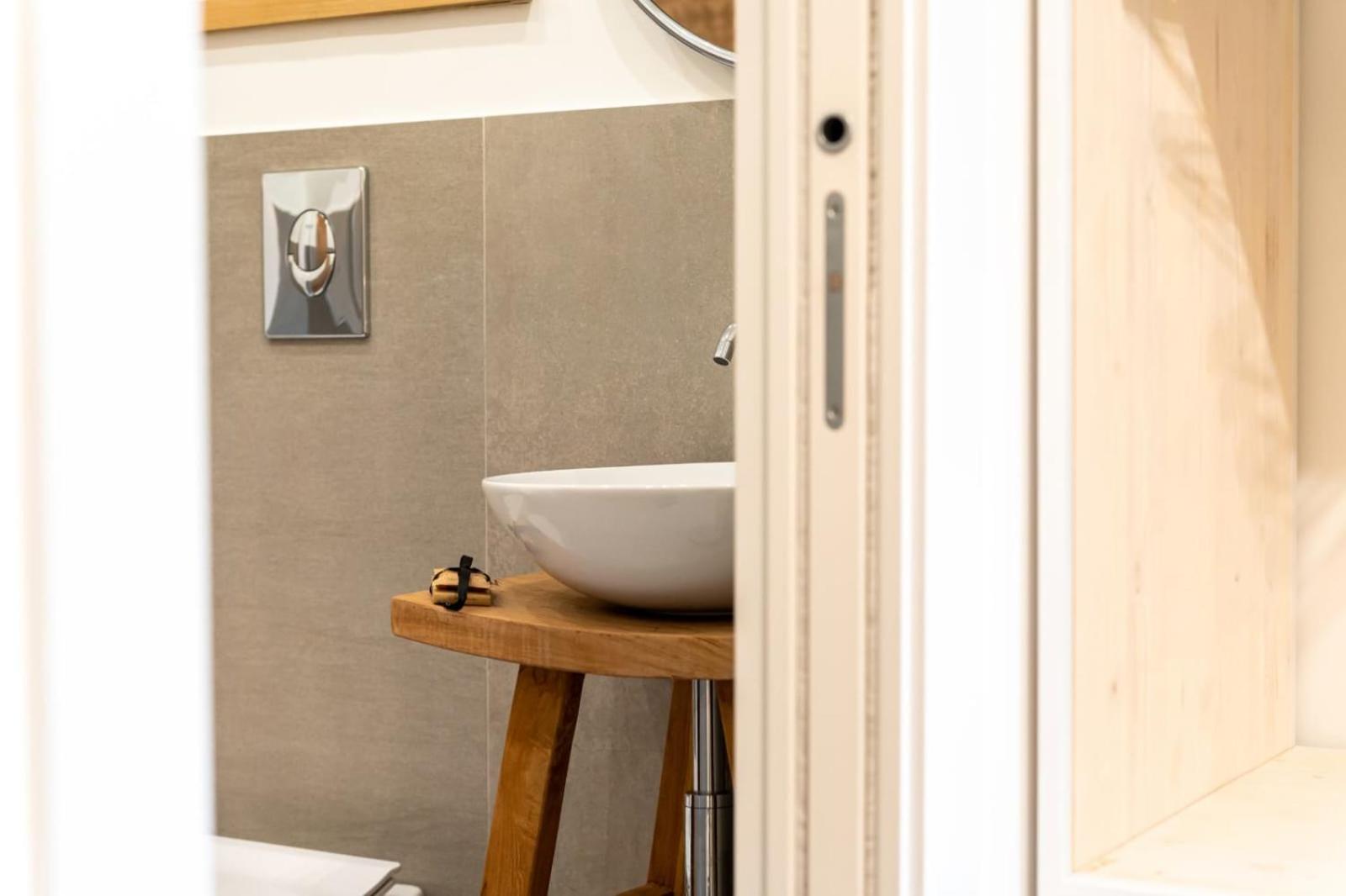 Triple Room with Private Bathroom - Photo 4