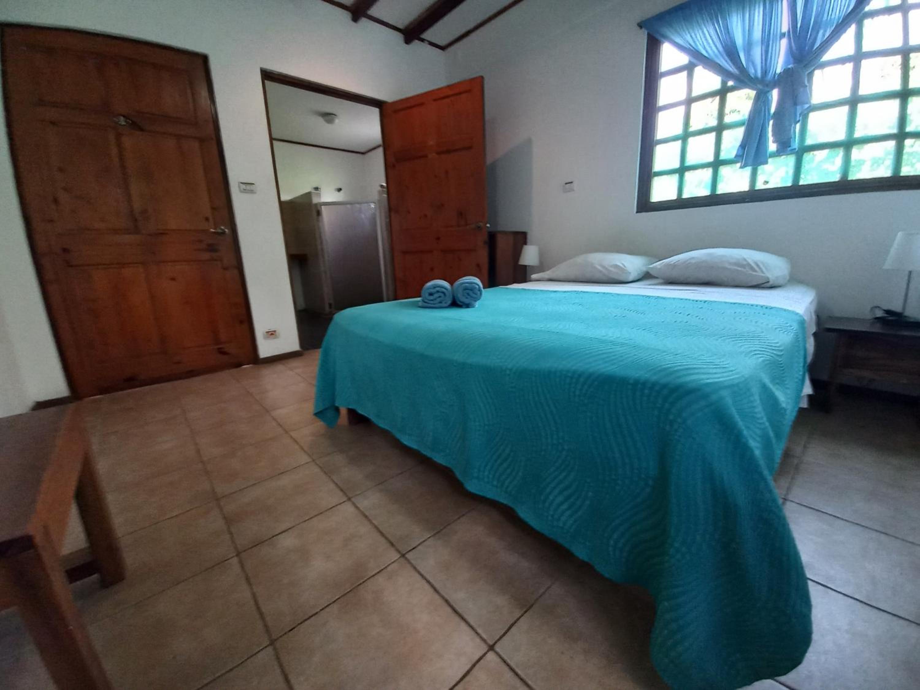 Double Room - Disability Access with A/C photo 3