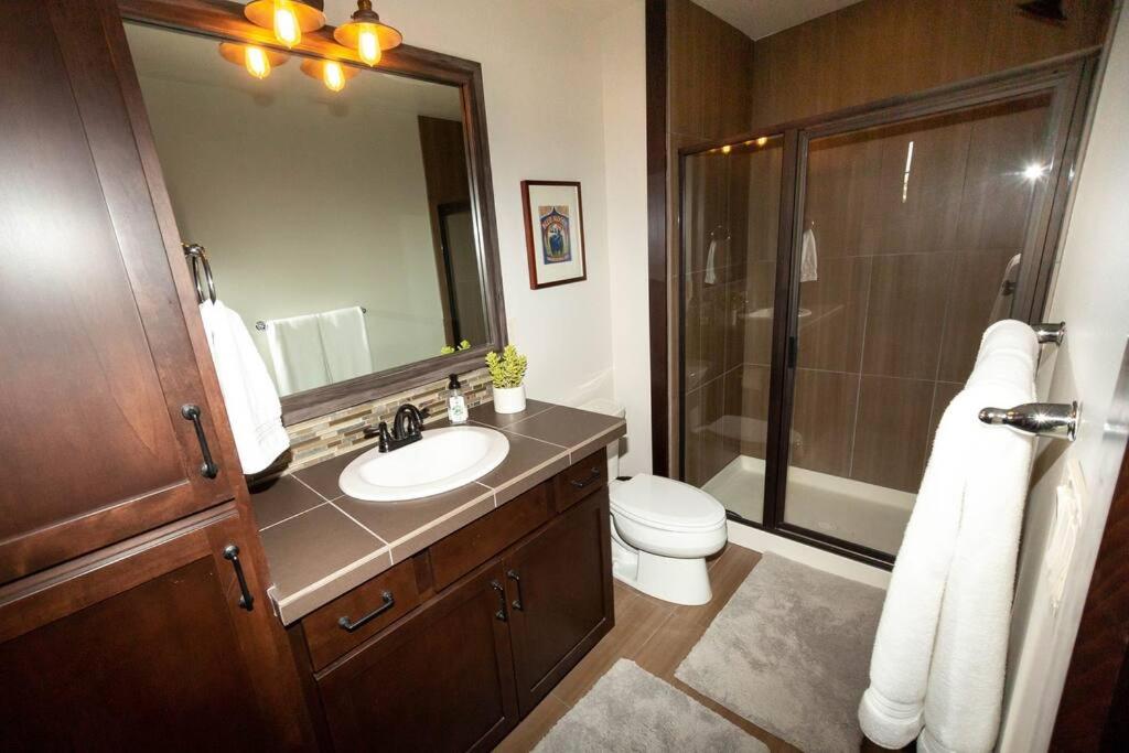 Four-Bedroom House photo 2