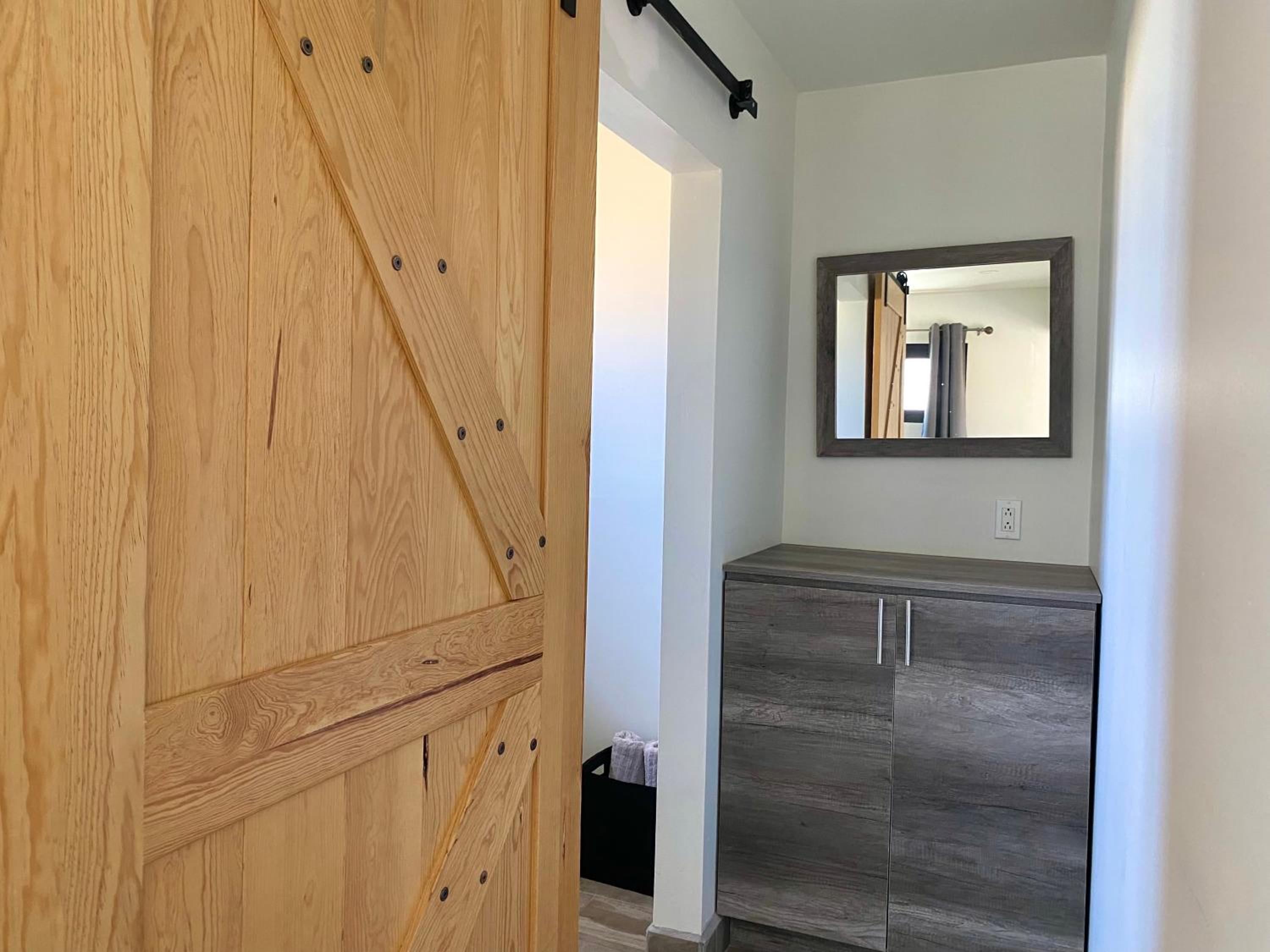 One-Bedroom House - Photo 14