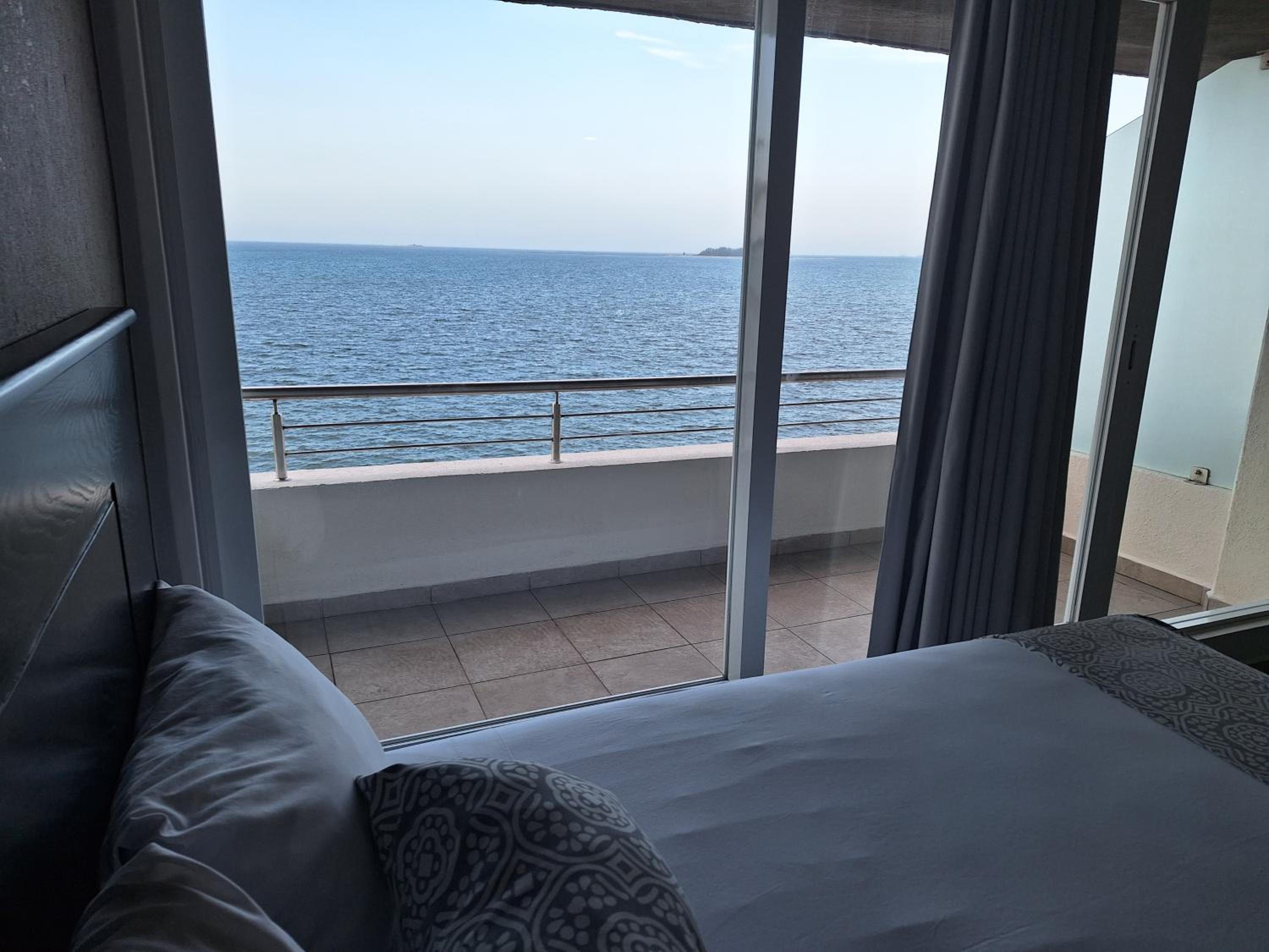Twin Room with Sea View - Photo 2