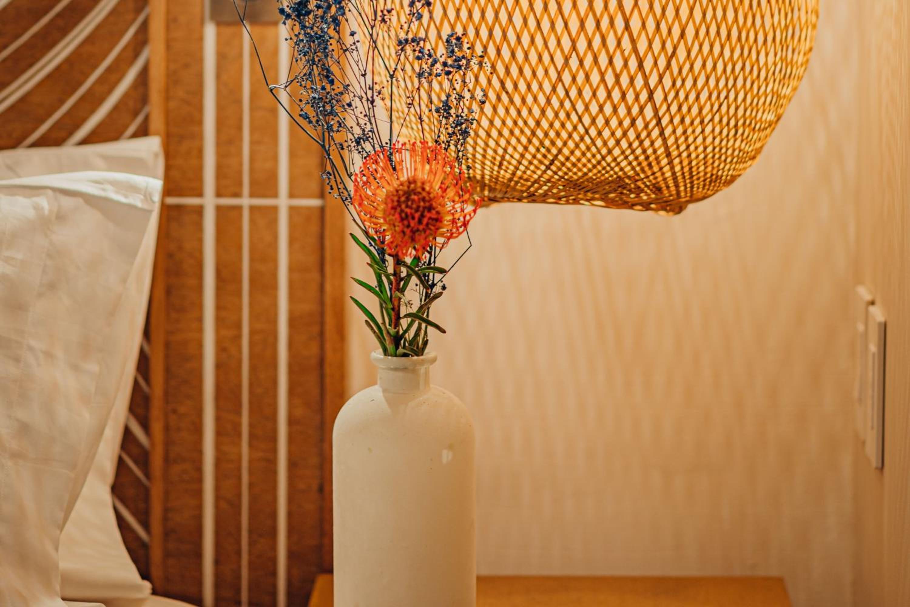 Island Suite With King Bed And Sofa