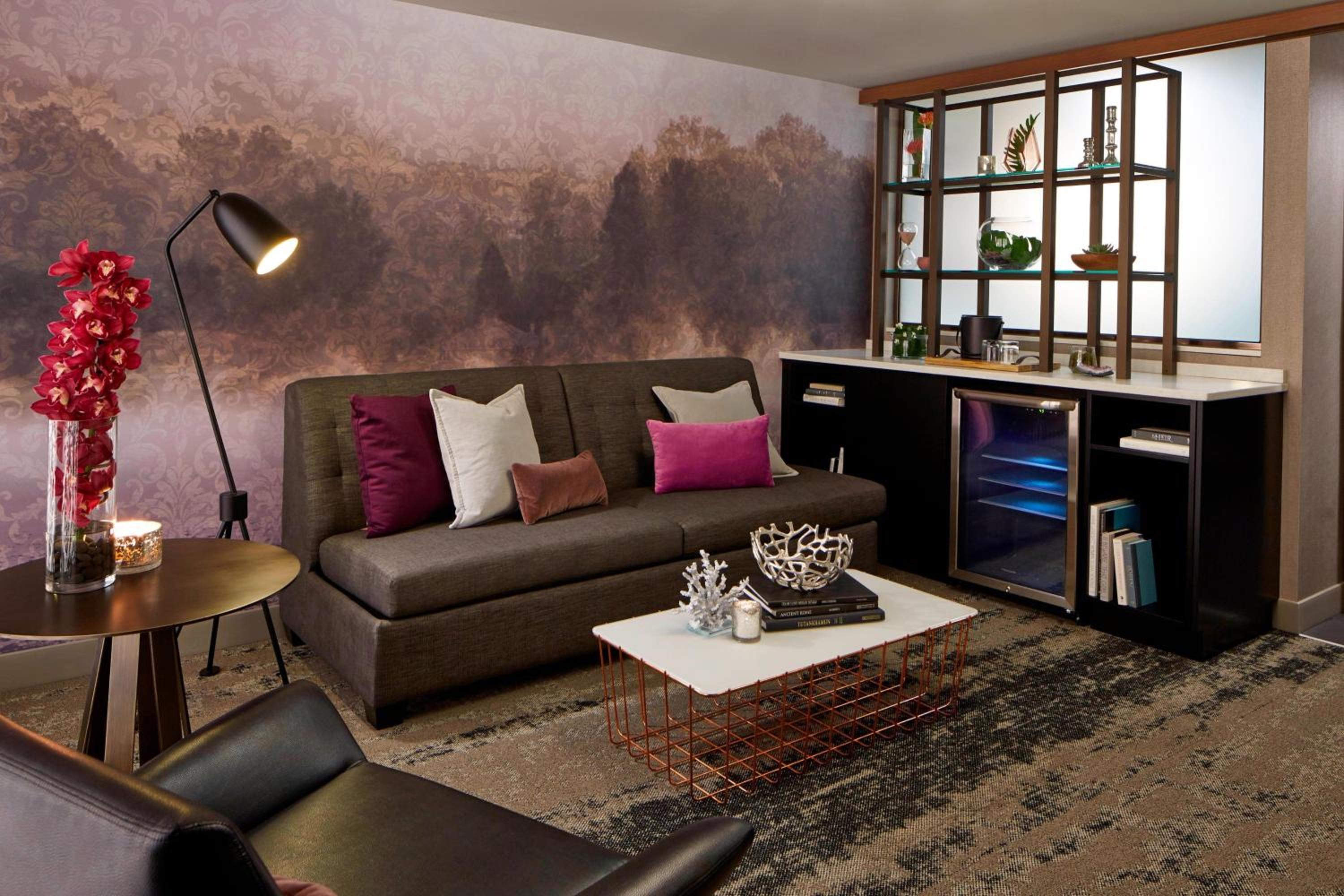 King Suite - Photo 3