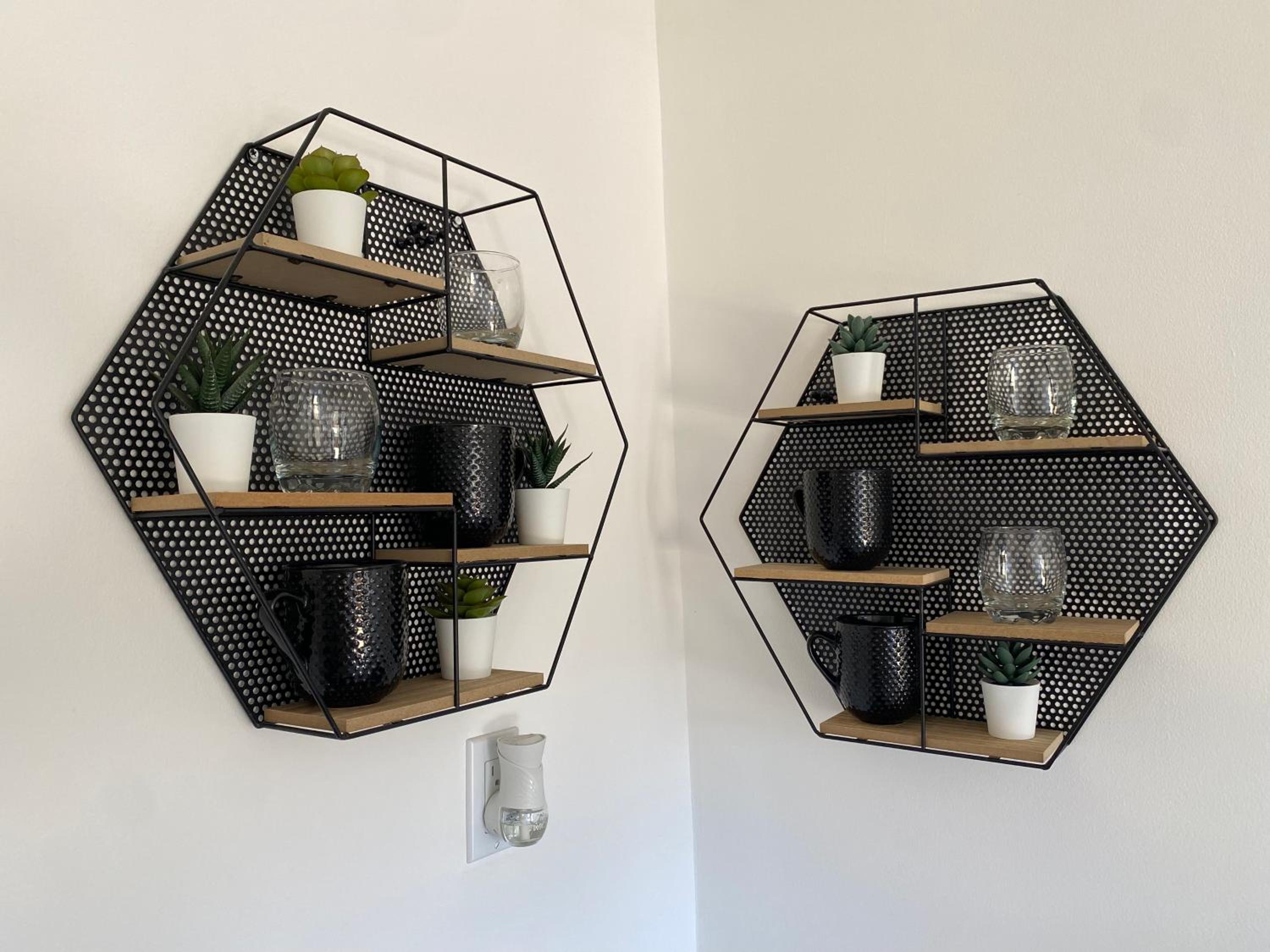 Two-Bedroom House - Photo 4