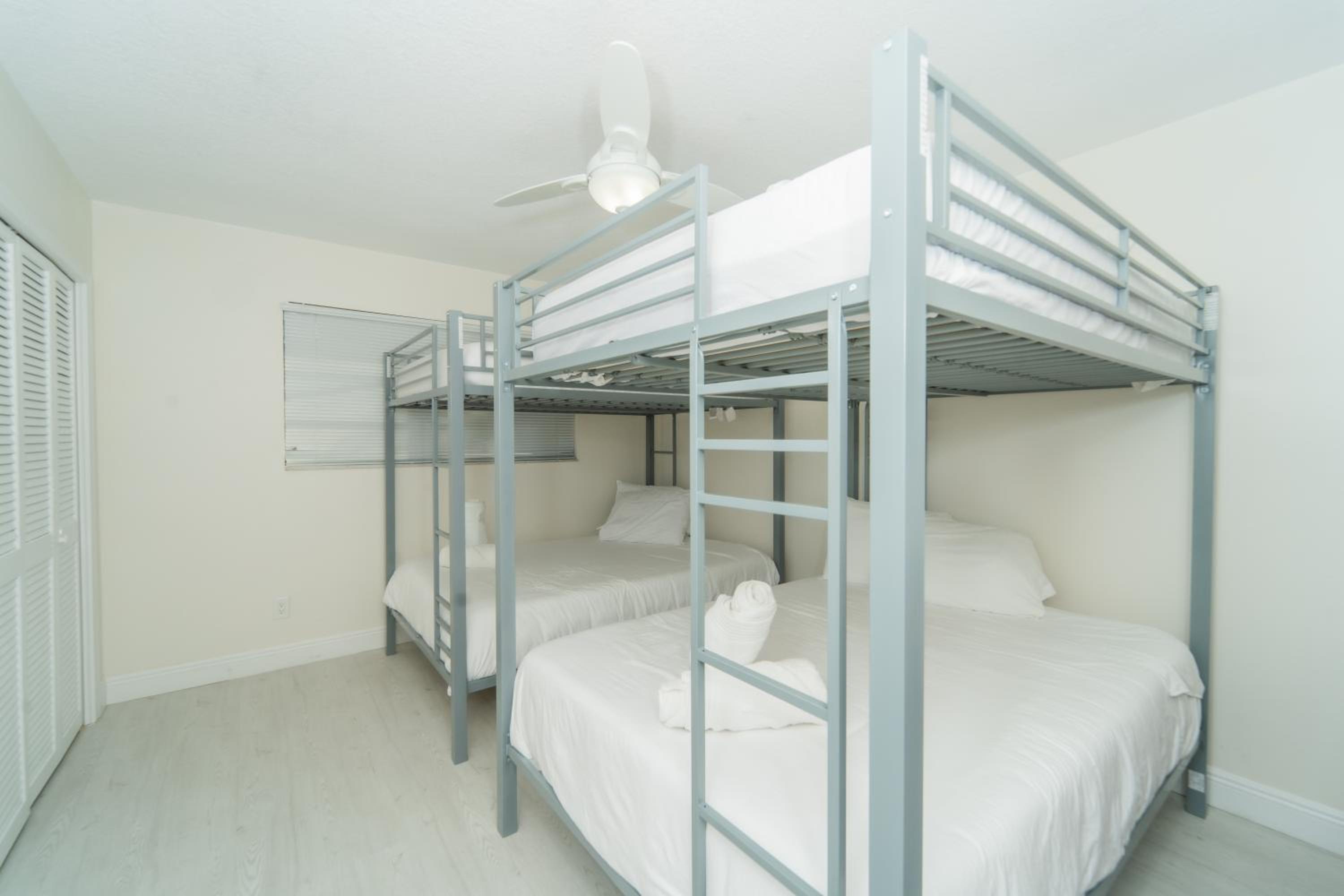 Four-Bedroom House photo 1