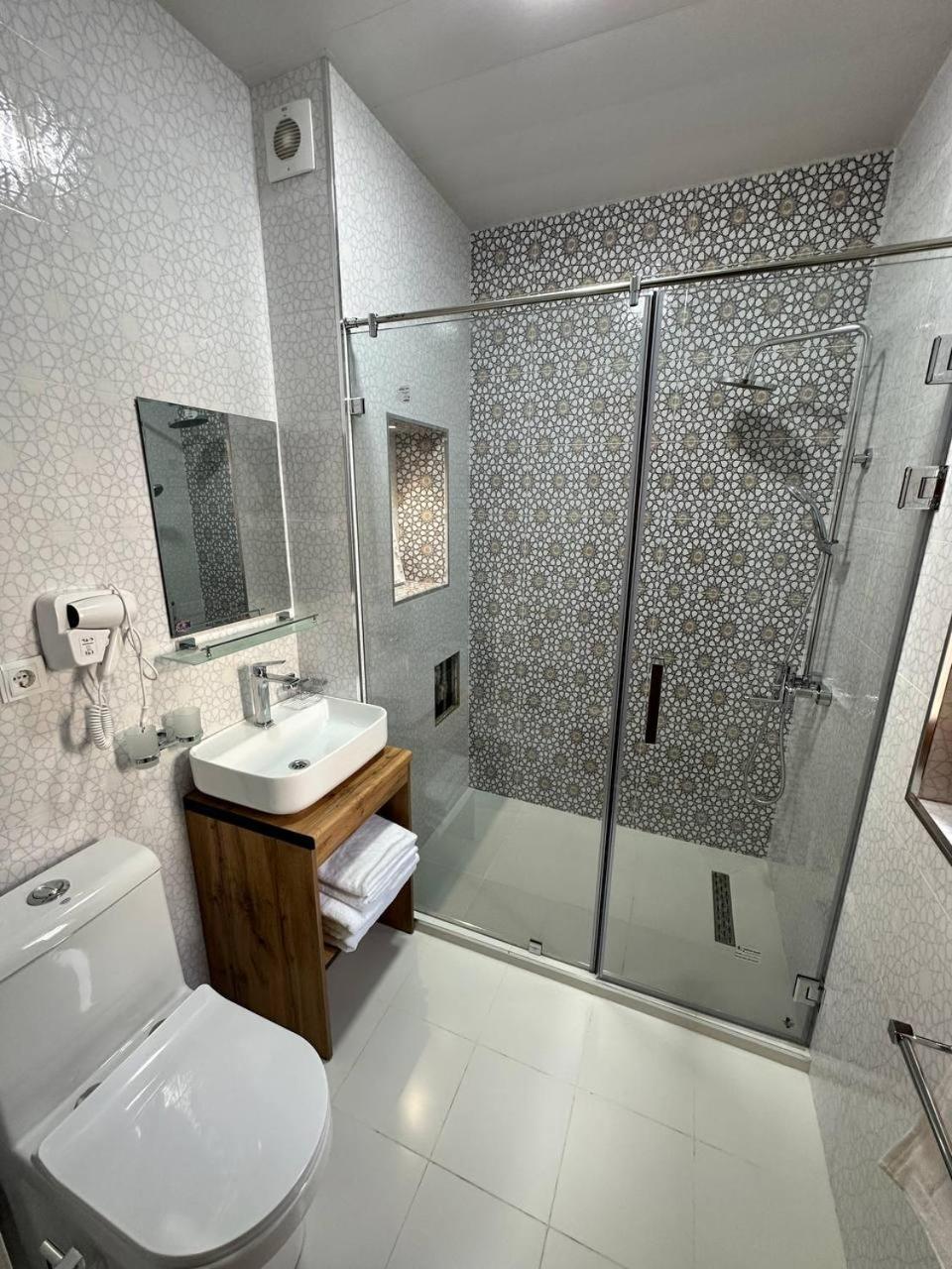Deluxe Twin Room photo 3