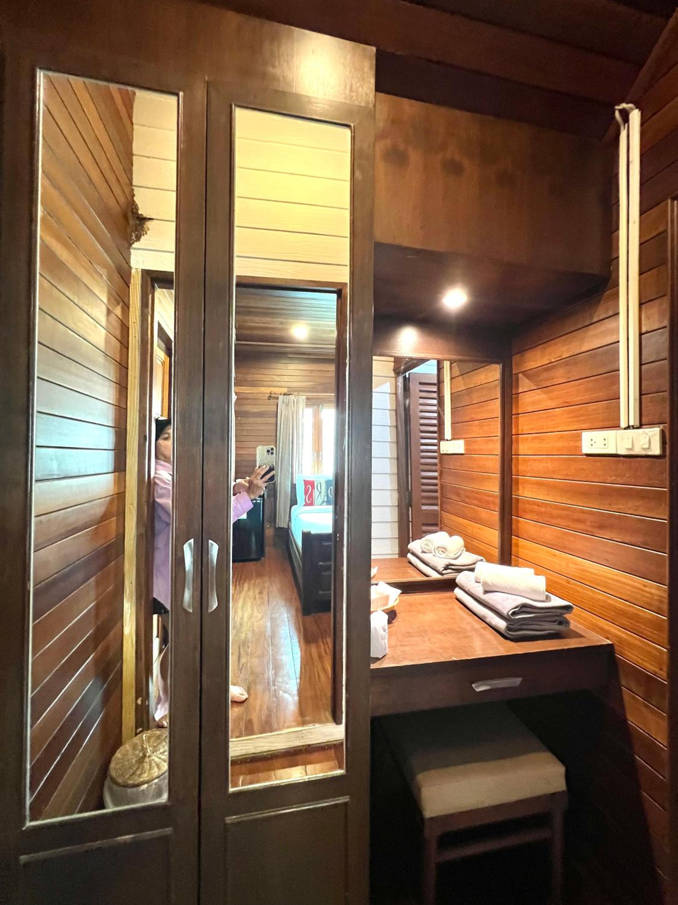 Standard King Garden Villa - Photo 8