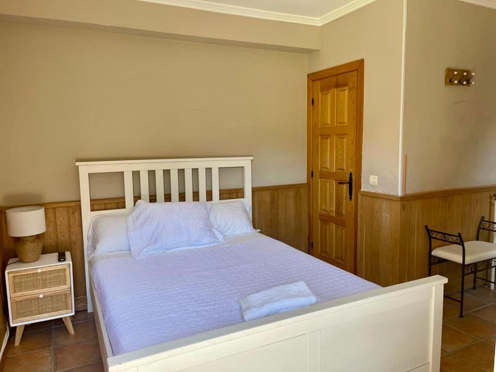 Double Room with Private Bathroom - Photo 1