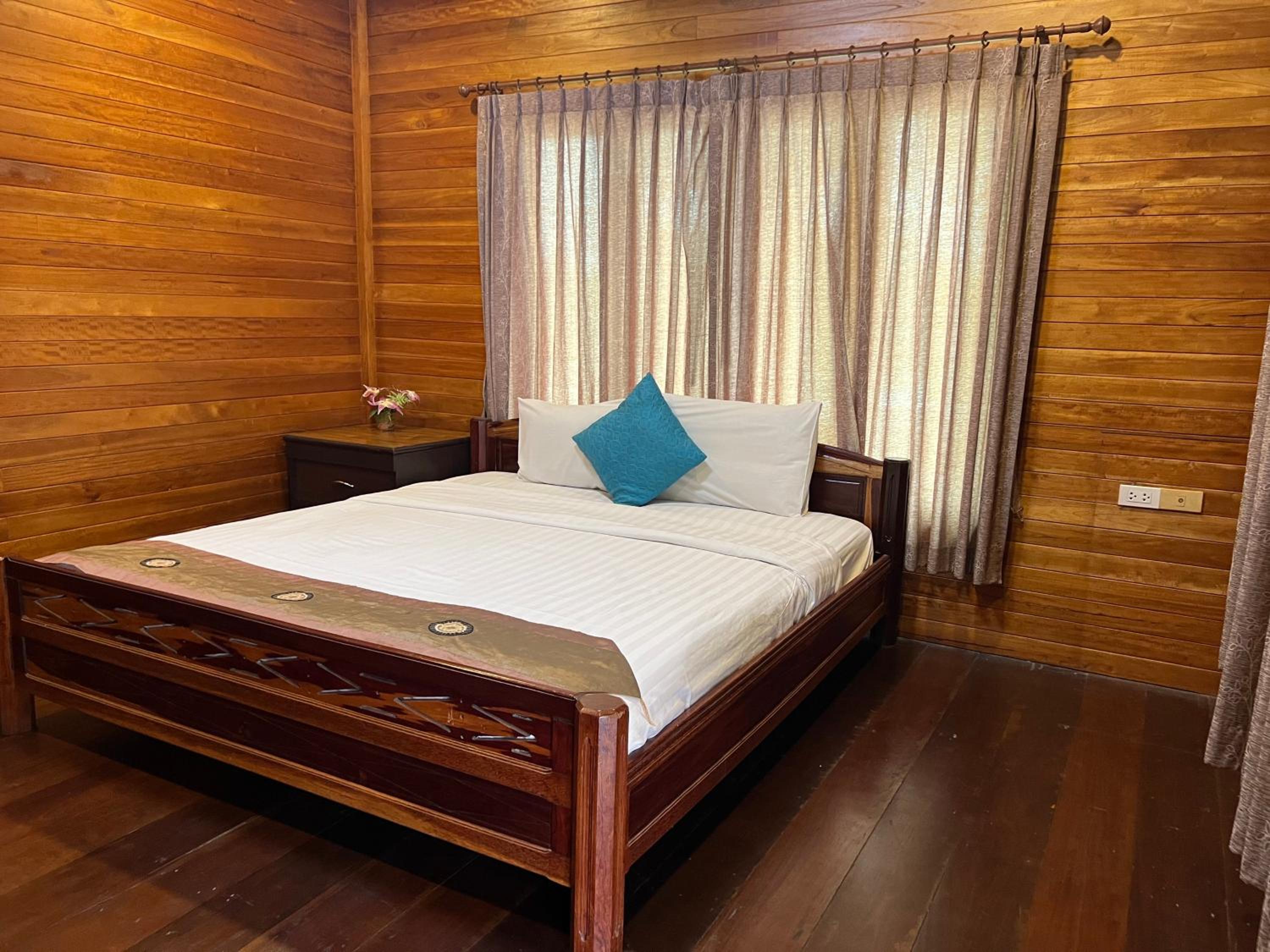 Standard King Garden Villa - Photo 2