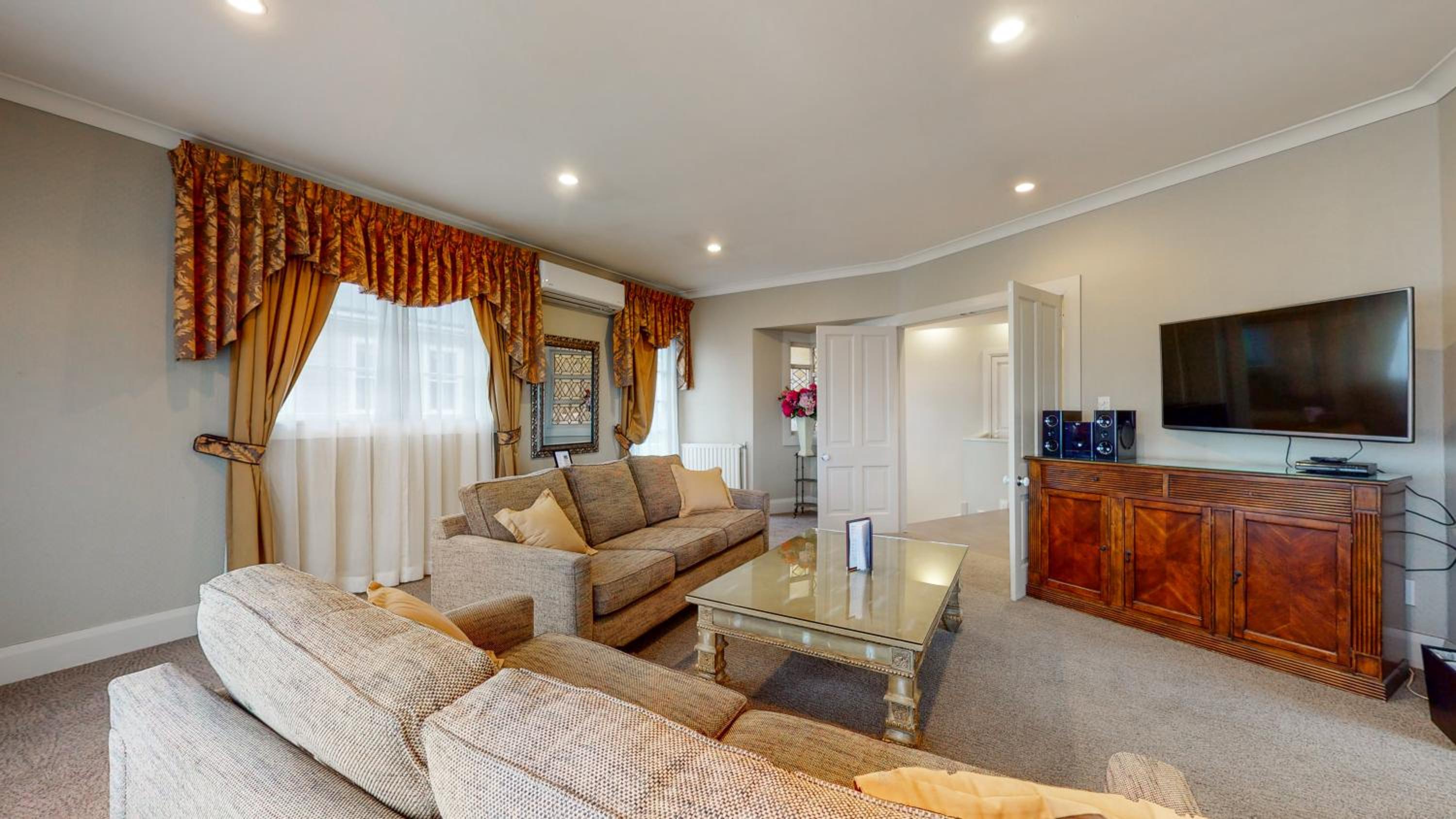 Duchess Suite