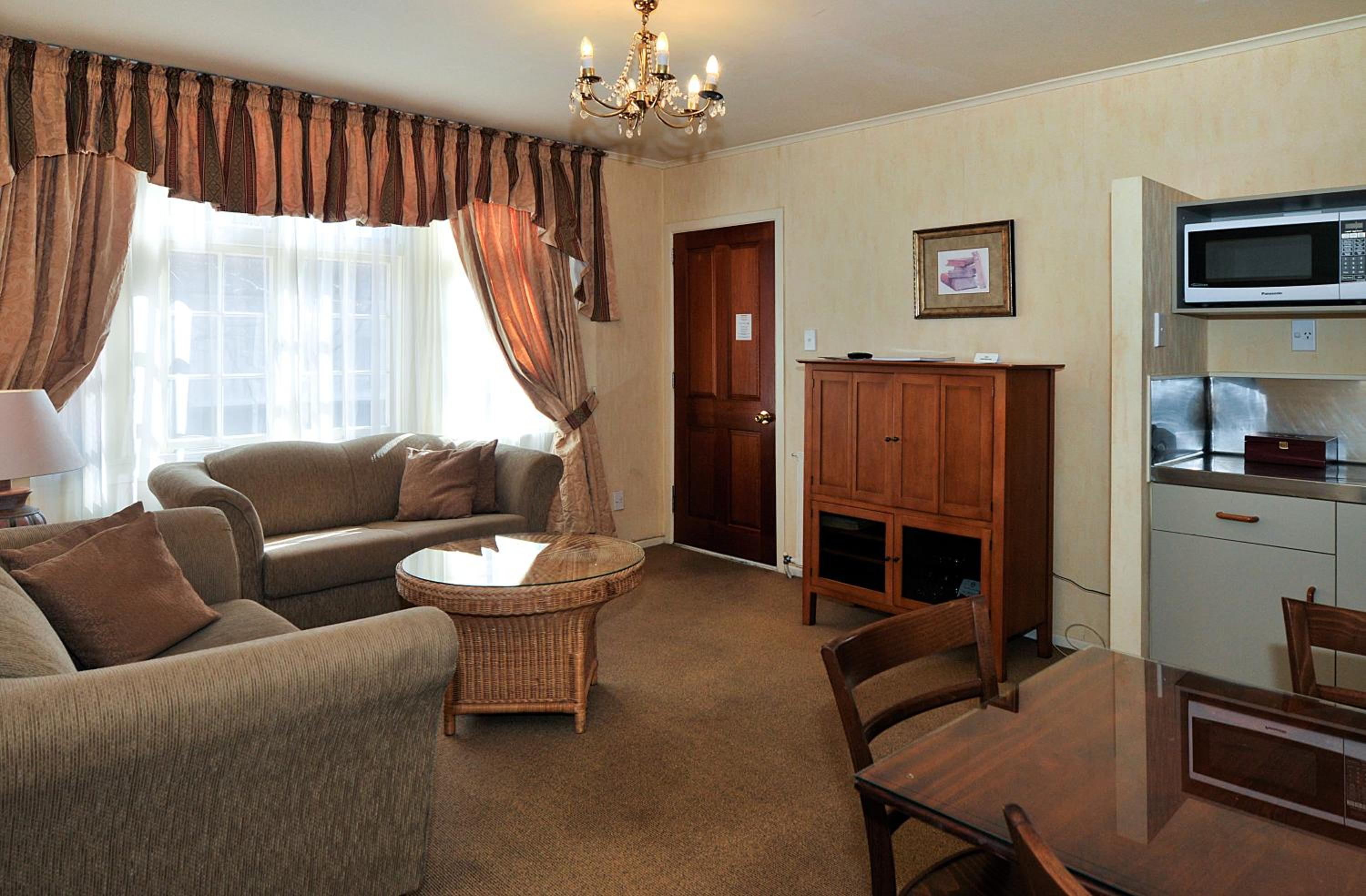 One-Bedroom Suite