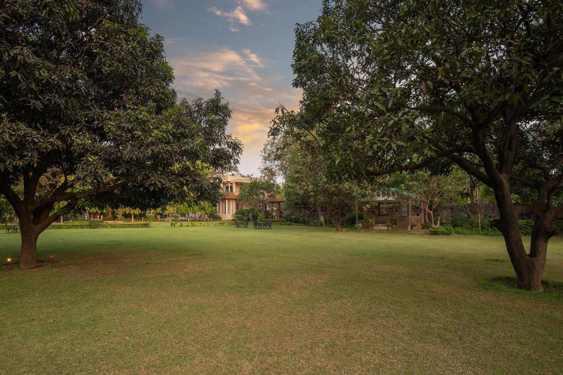 Villa photo 2