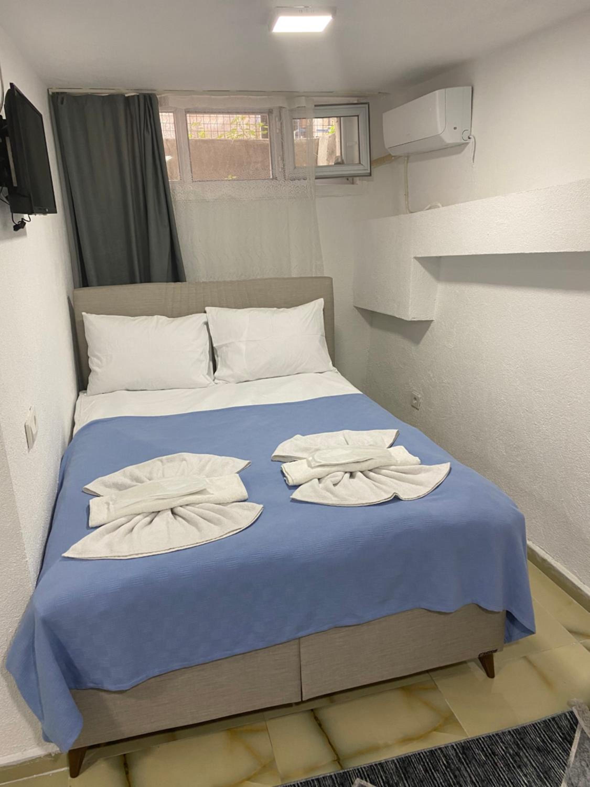 Large Double Room photo 1