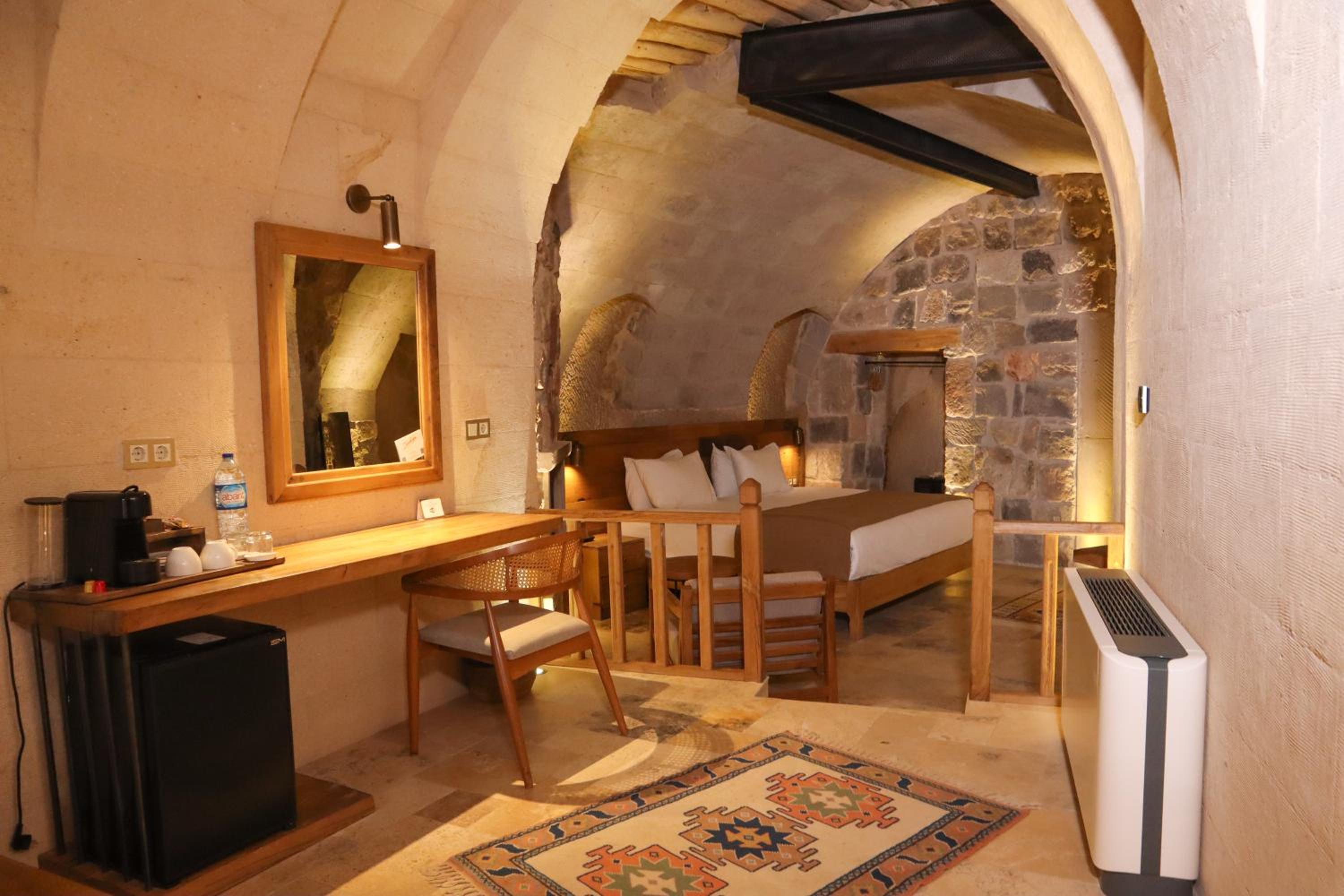 Suite Room - Photo 8