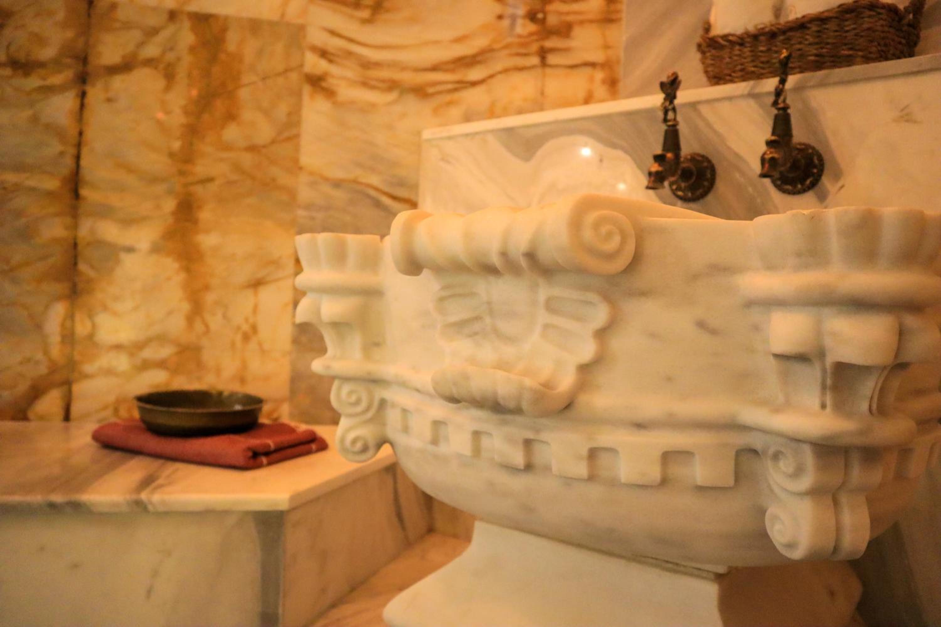 King Suite - Photo 5