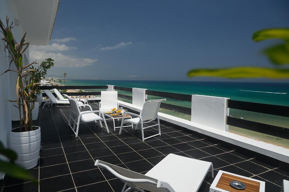 Junior Suite with Sea View - Photo 12