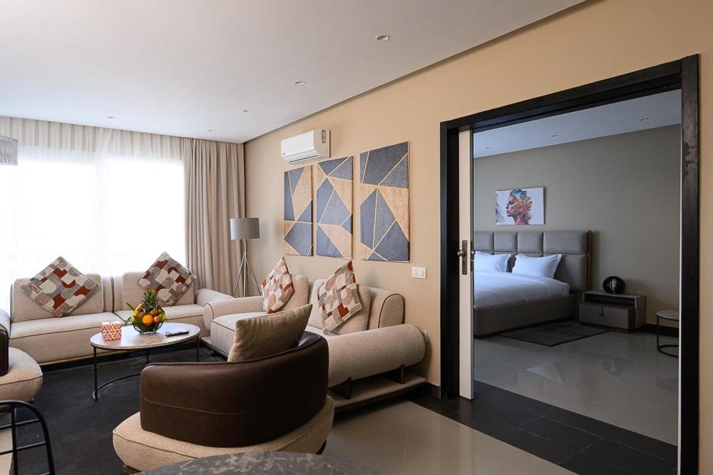Junior Suite with Sea View - Photo 4
